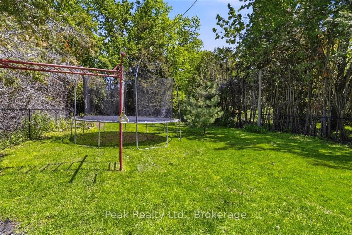 Photo 40 of 1344 Royal Drive, Peterborough, Northcrest Ward 5 — HOMEH