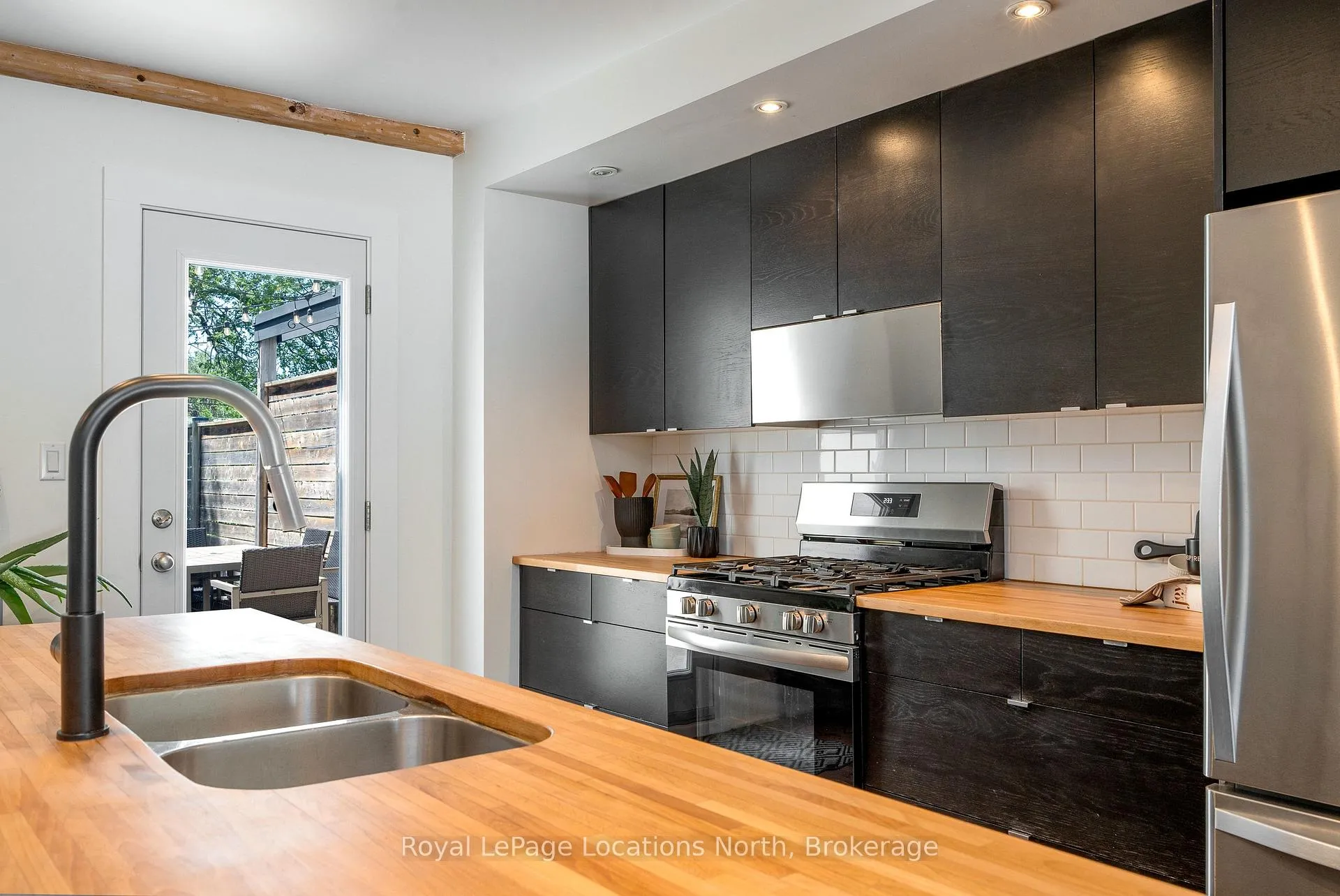 Photo 17 of 72 Birch Street, Collingwood — HOMEH
