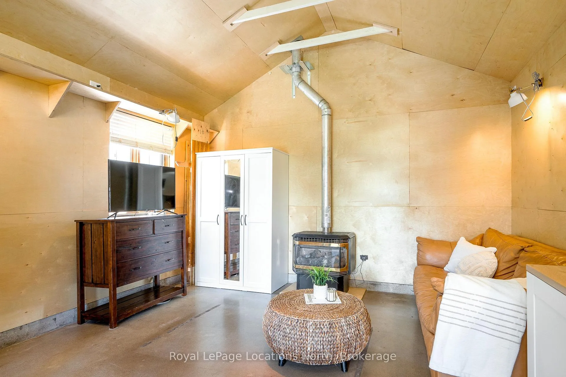 Photo 39 of 72 Birch Street, Collingwood — HOMEH