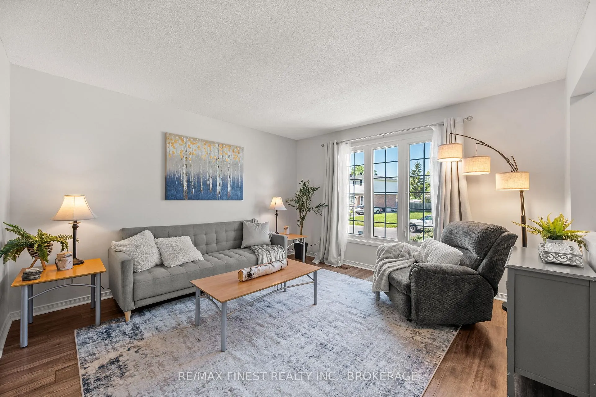 Photo 6 of 1066 Pinewood Place, Kingston, City Northwest — HOMEH