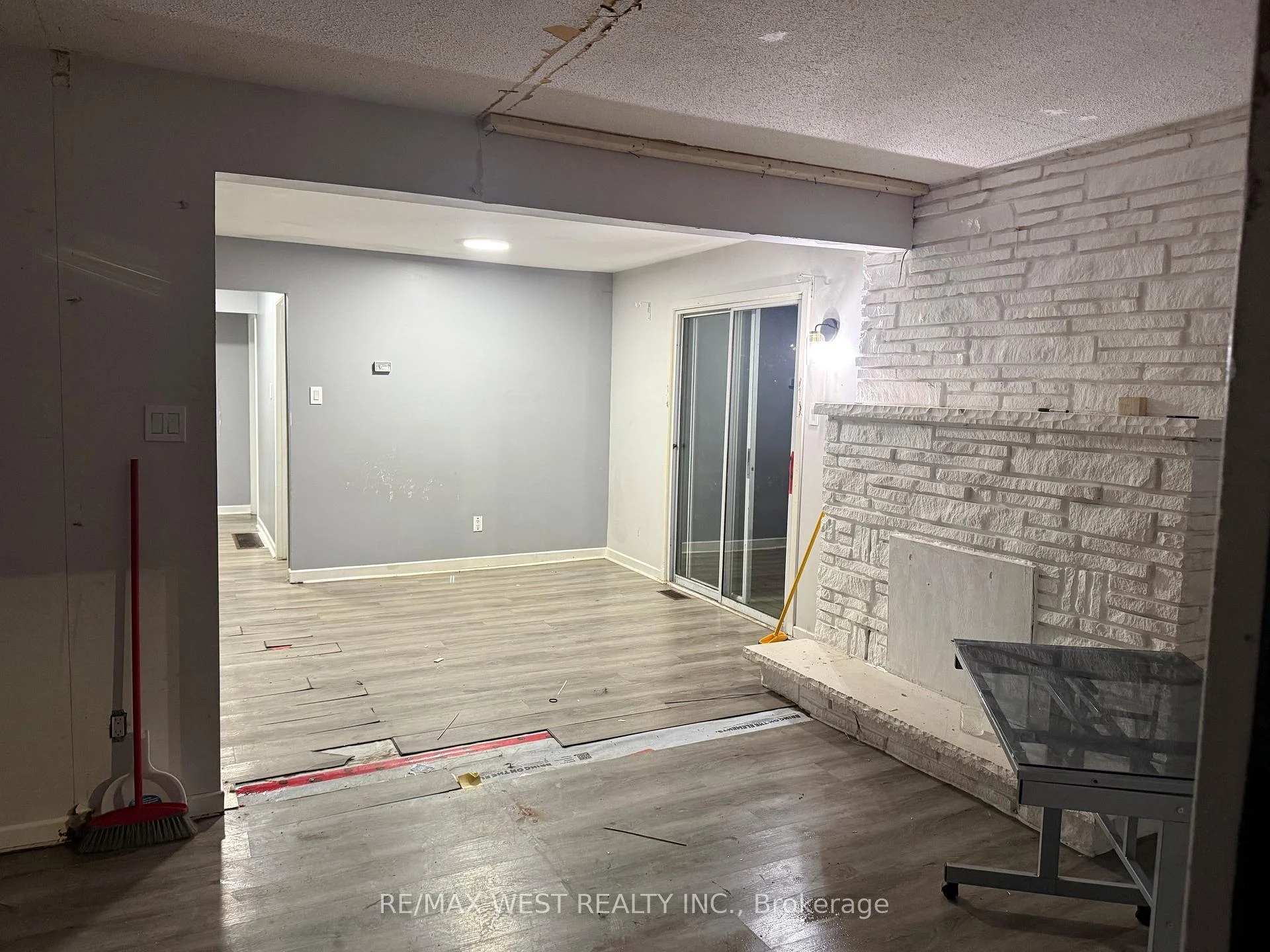 Photo 11 of 661 9TH Line, Innisfil, Alcona — HOMEH