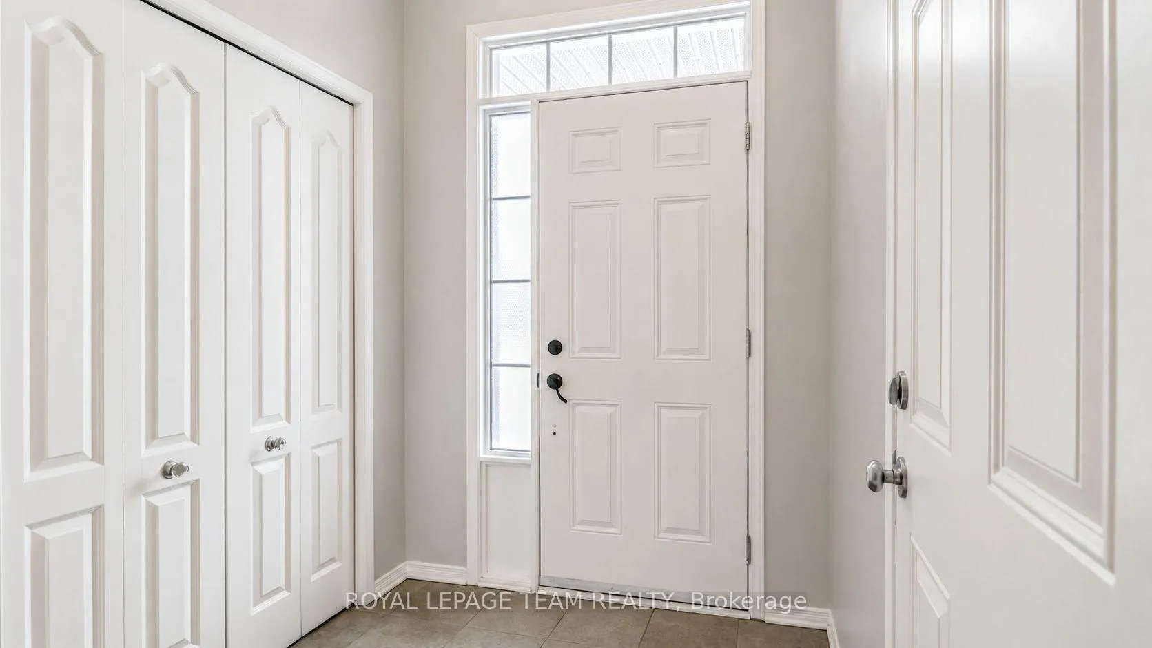 Photo 2 of 754 Nakina Way, Ottawa, Riverside South/Gloucester Glen — HOMEH
