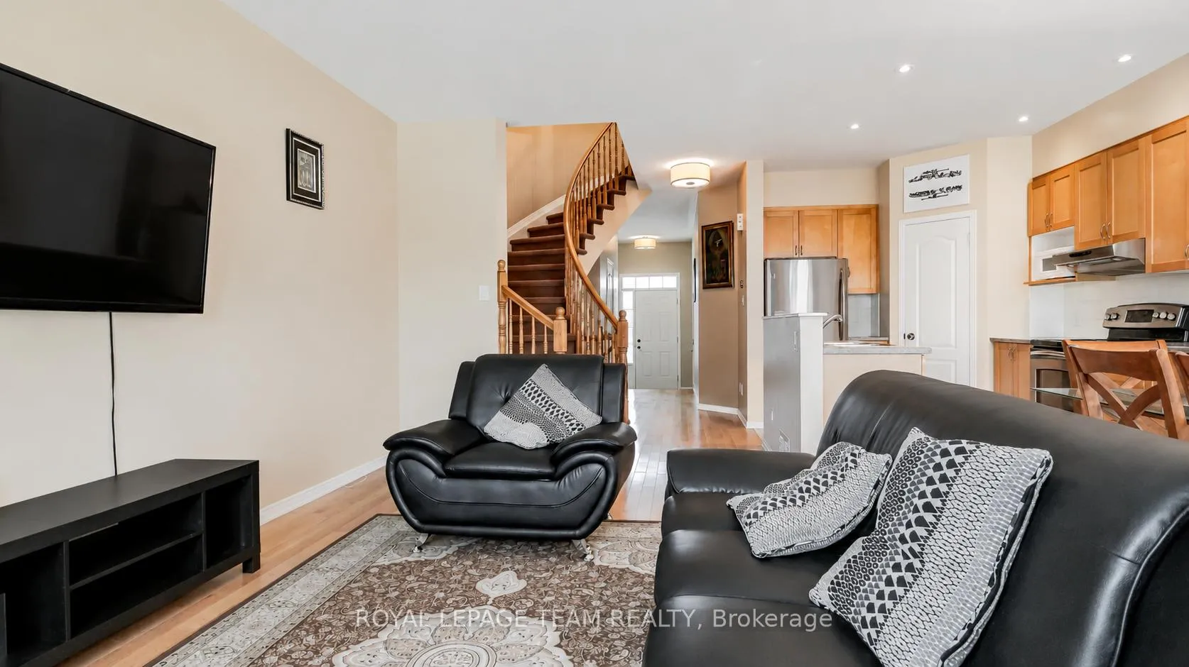 Photo 11 of 754 Nakina Way, Ottawa, Riverside South/Gloucester Glen — HOMEH