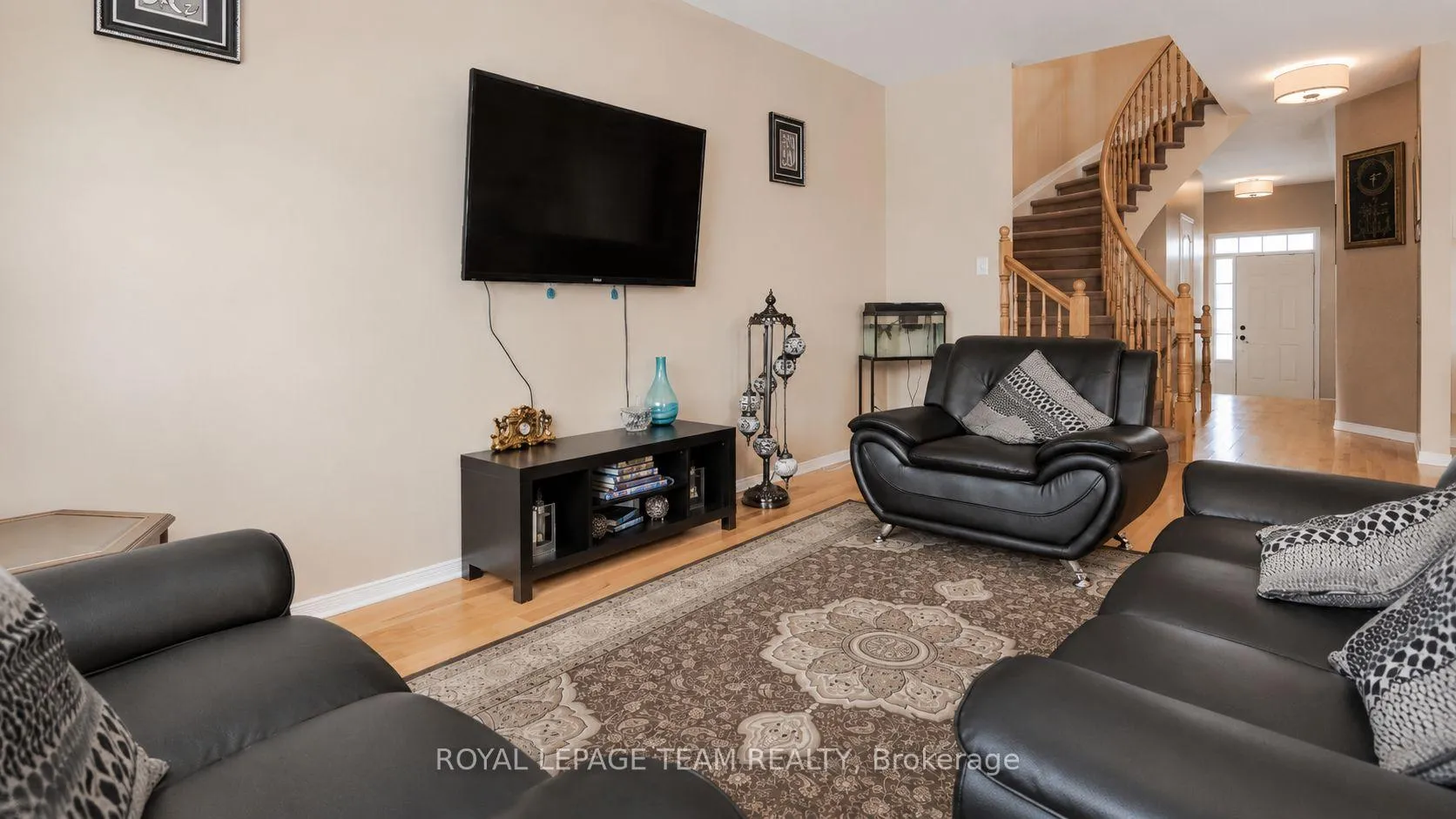Photo 12 of 754 Nakina Way, Ottawa, Riverside South/Gloucester Glen — HOMEH