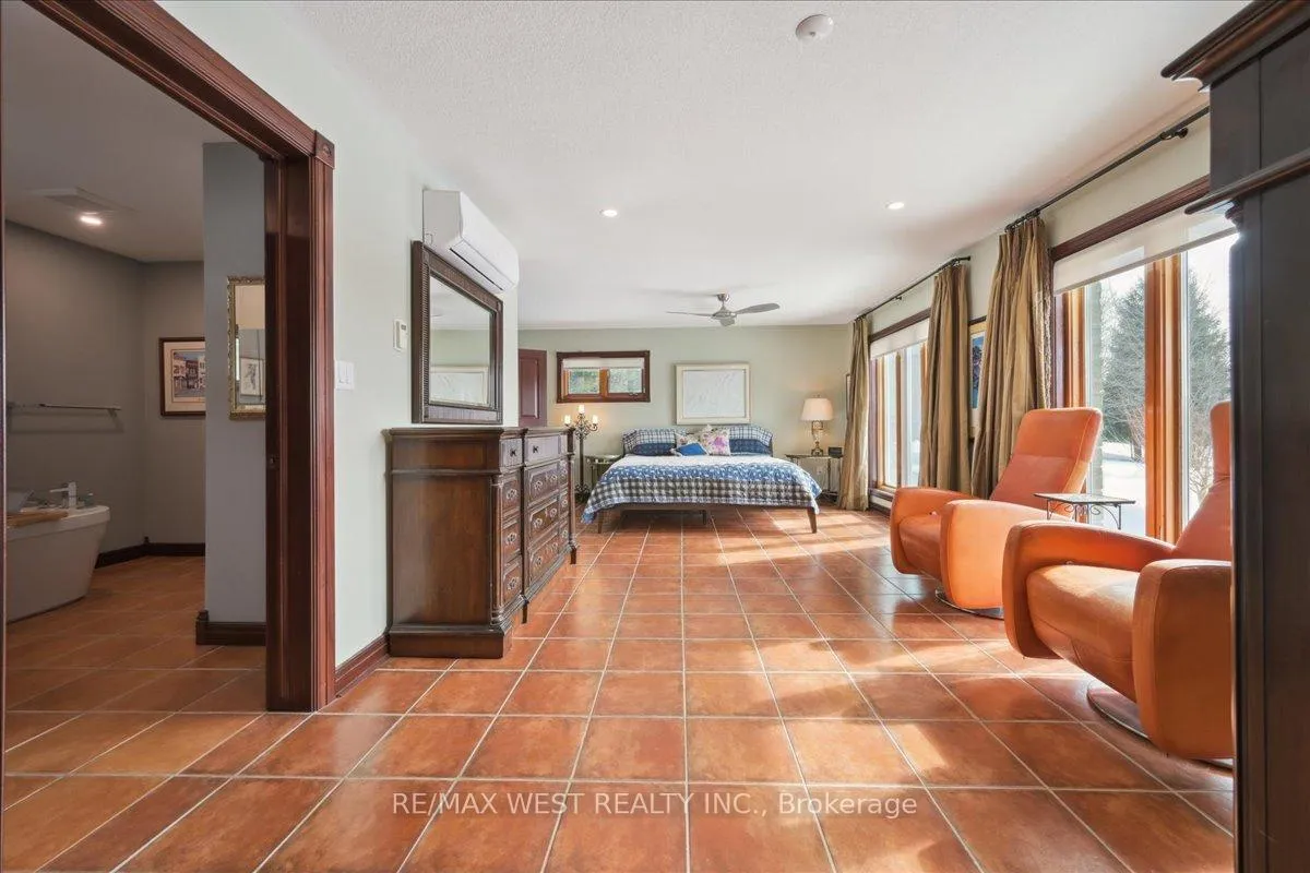 Photo 9 of 331 Mountsberg Road, Hamilton, Rural Flamborough — HOMEH