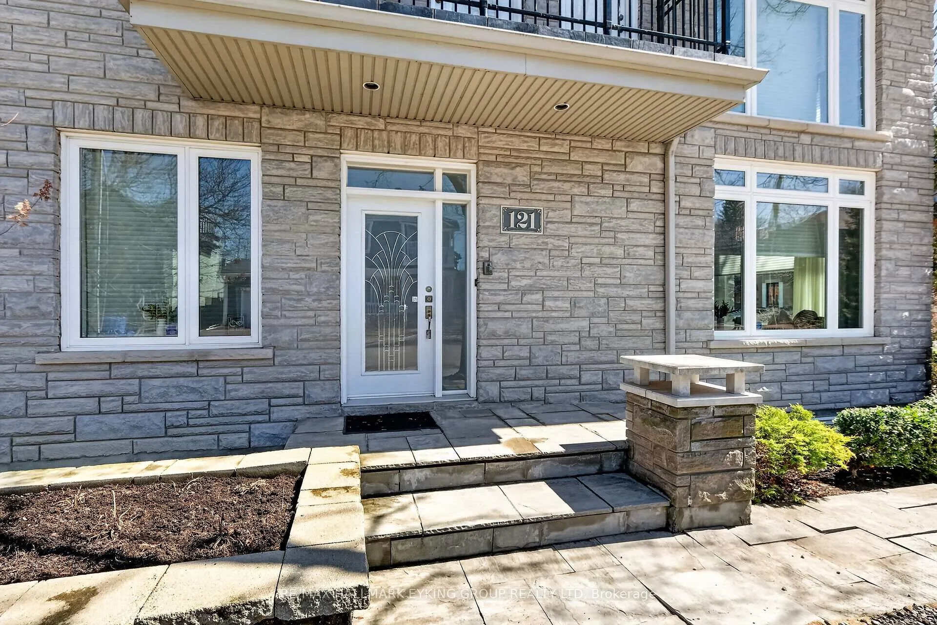 Photo 53 of 121 Macdonald Street, Ottawa, Ottawa Centre/Golden Triangle — HOMEH
