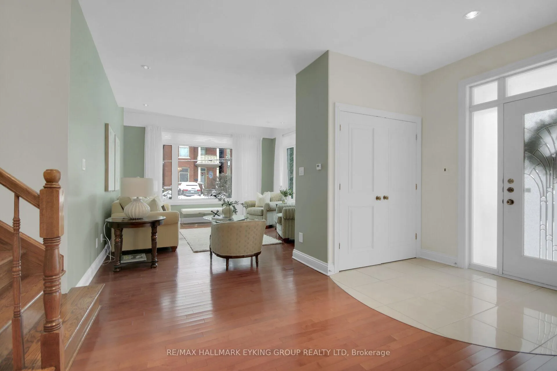 Photo 5 of 121 Macdonald Street, Ottawa, Ottawa Centre/Golden Triangle — HOMEH