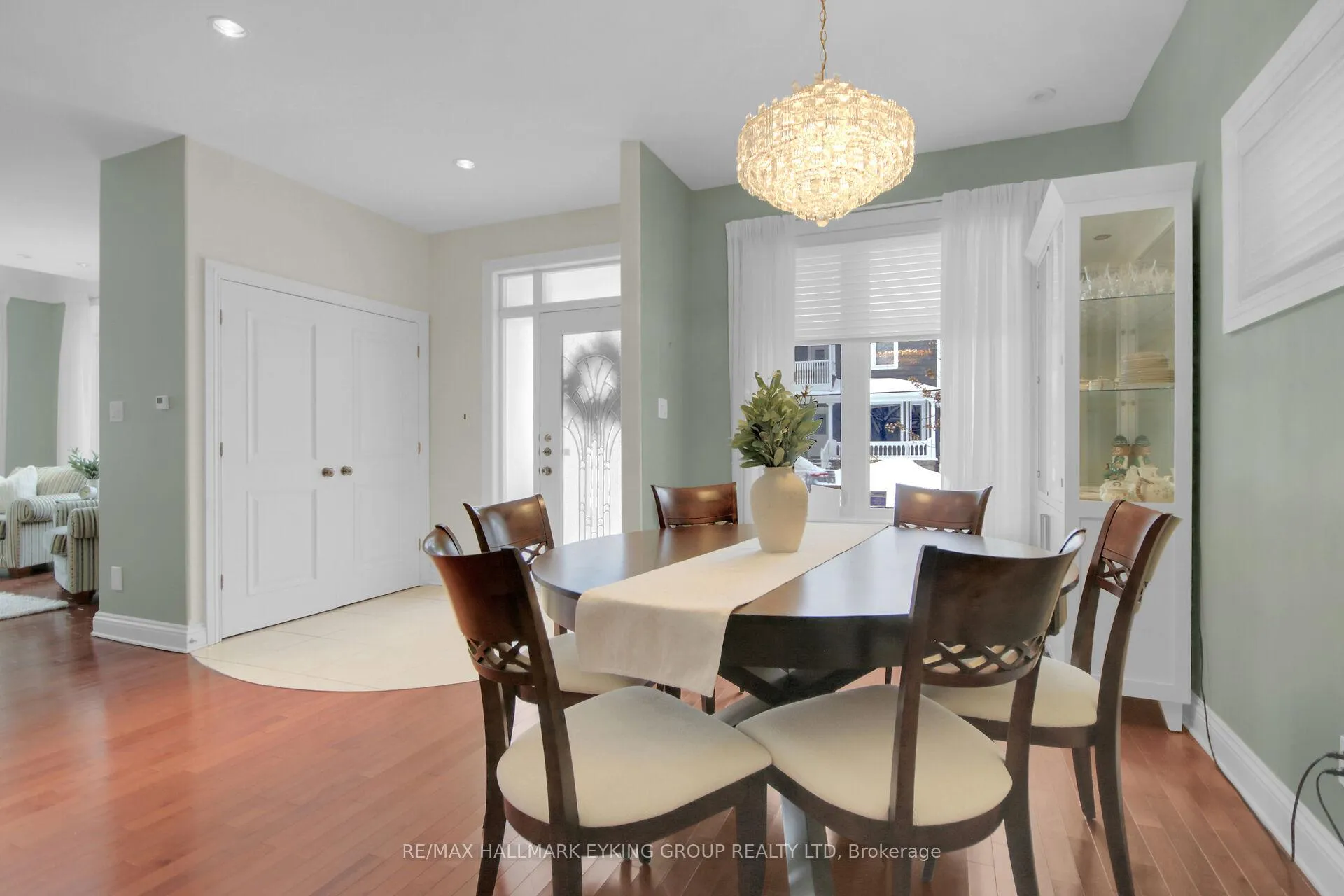 Photo 11 of 121 Macdonald Street, Ottawa, Ottawa Centre/Golden Triangle — HOMEH
