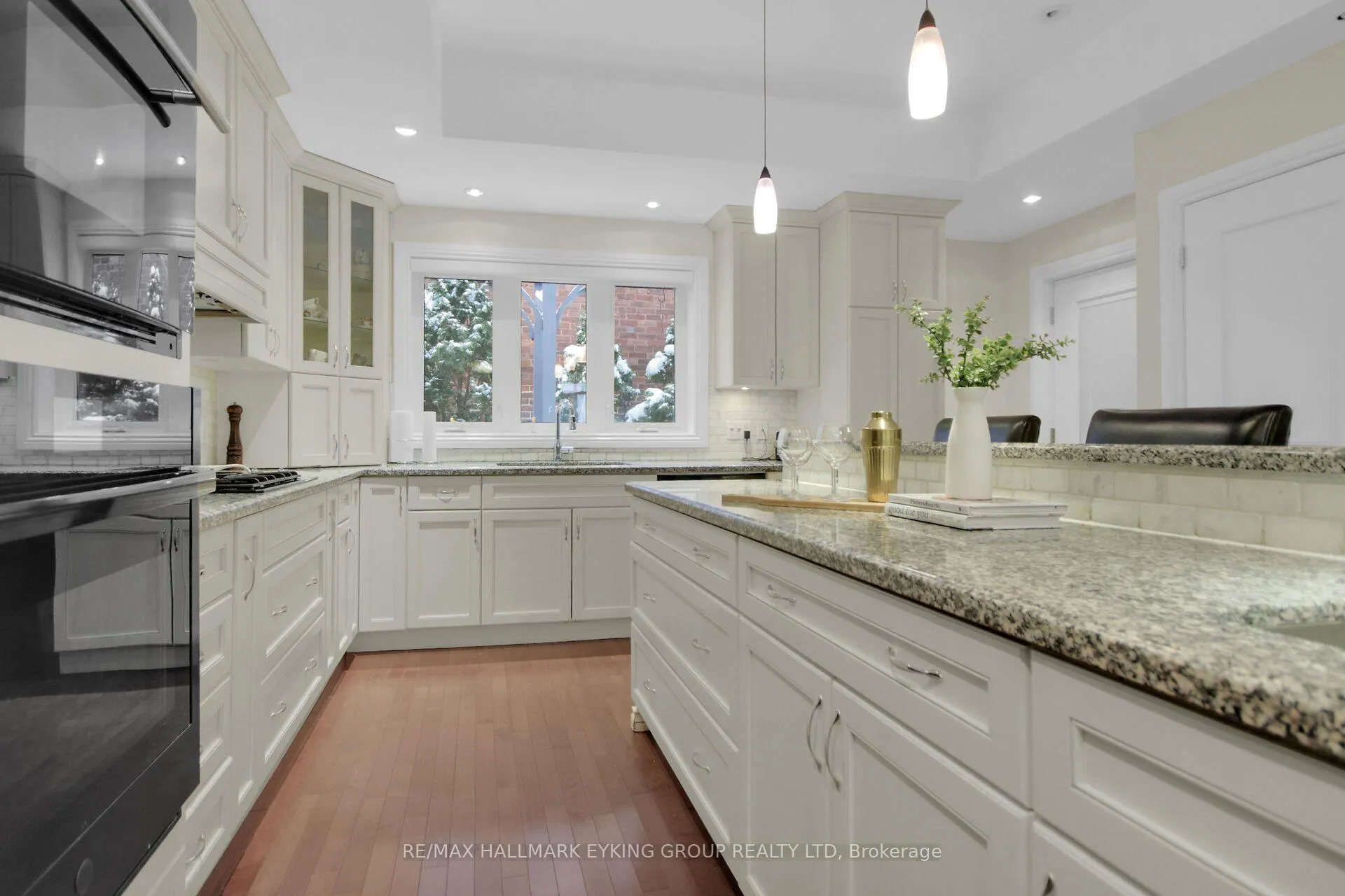 Photo 16 of 121 Macdonald Street, Ottawa, Ottawa Centre/Golden Triangle — HOMEH