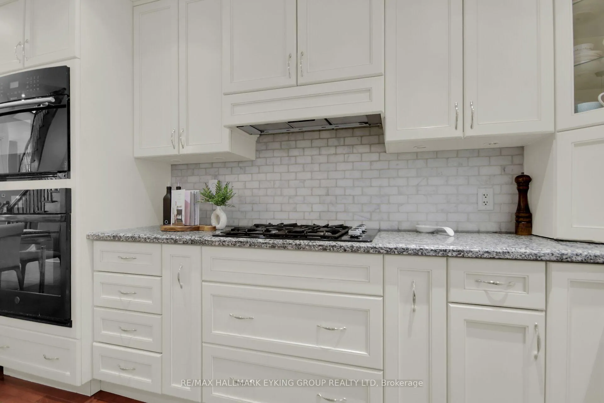 Photo 17 of 121 Macdonald Street, Ottawa, Ottawa Centre/Golden Triangle — HOMEH