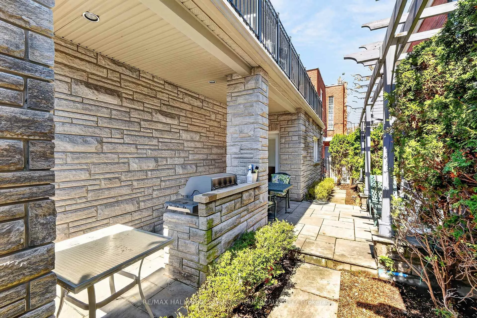 Photo 57 of 121 Macdonald Street, Ottawa, Ottawa Centre/Golden Triangle — HOMEH