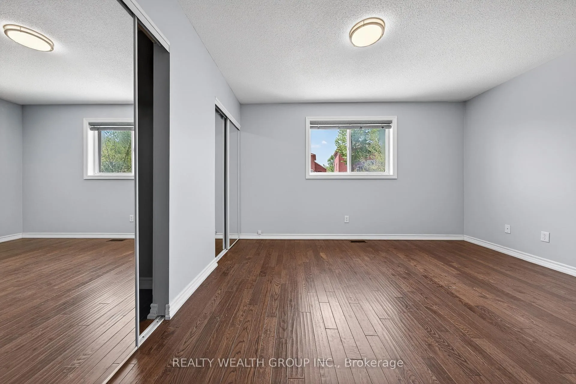Photo 20 of 61 Stollar Boulevard, Barrie, Little Lake — HOMEH