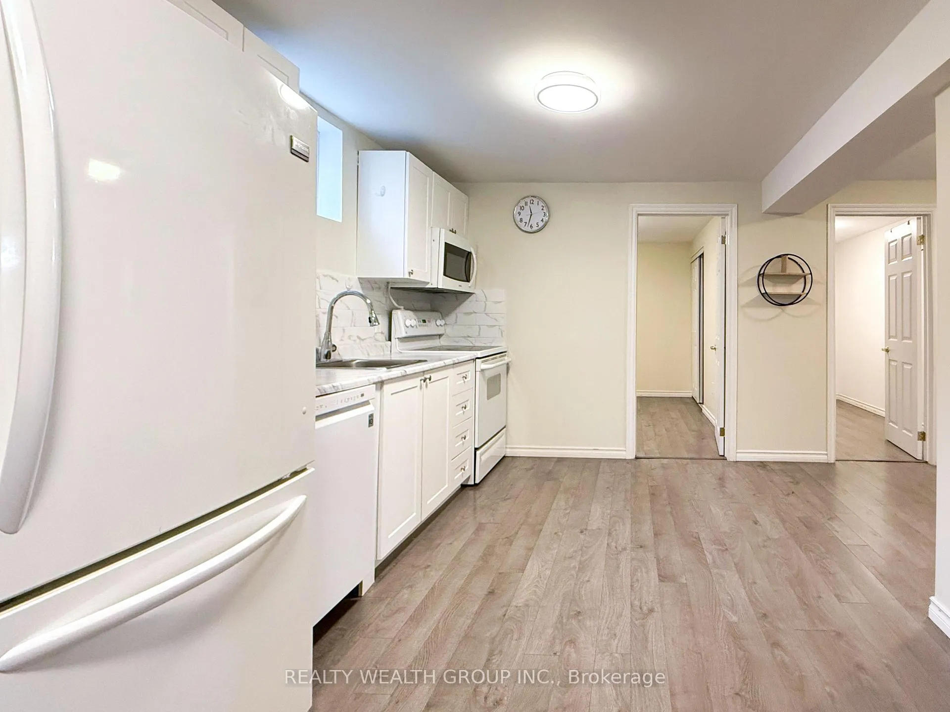 Photo 31 of 61 Stollar Boulevard, Barrie, Little Lake — HOMEH