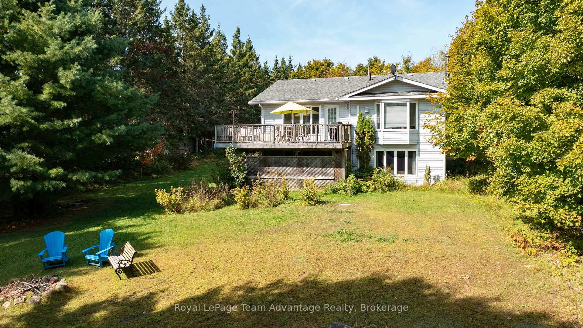 Photo 2 of 22 Silver Birch Circle, McKellar — HOMEH