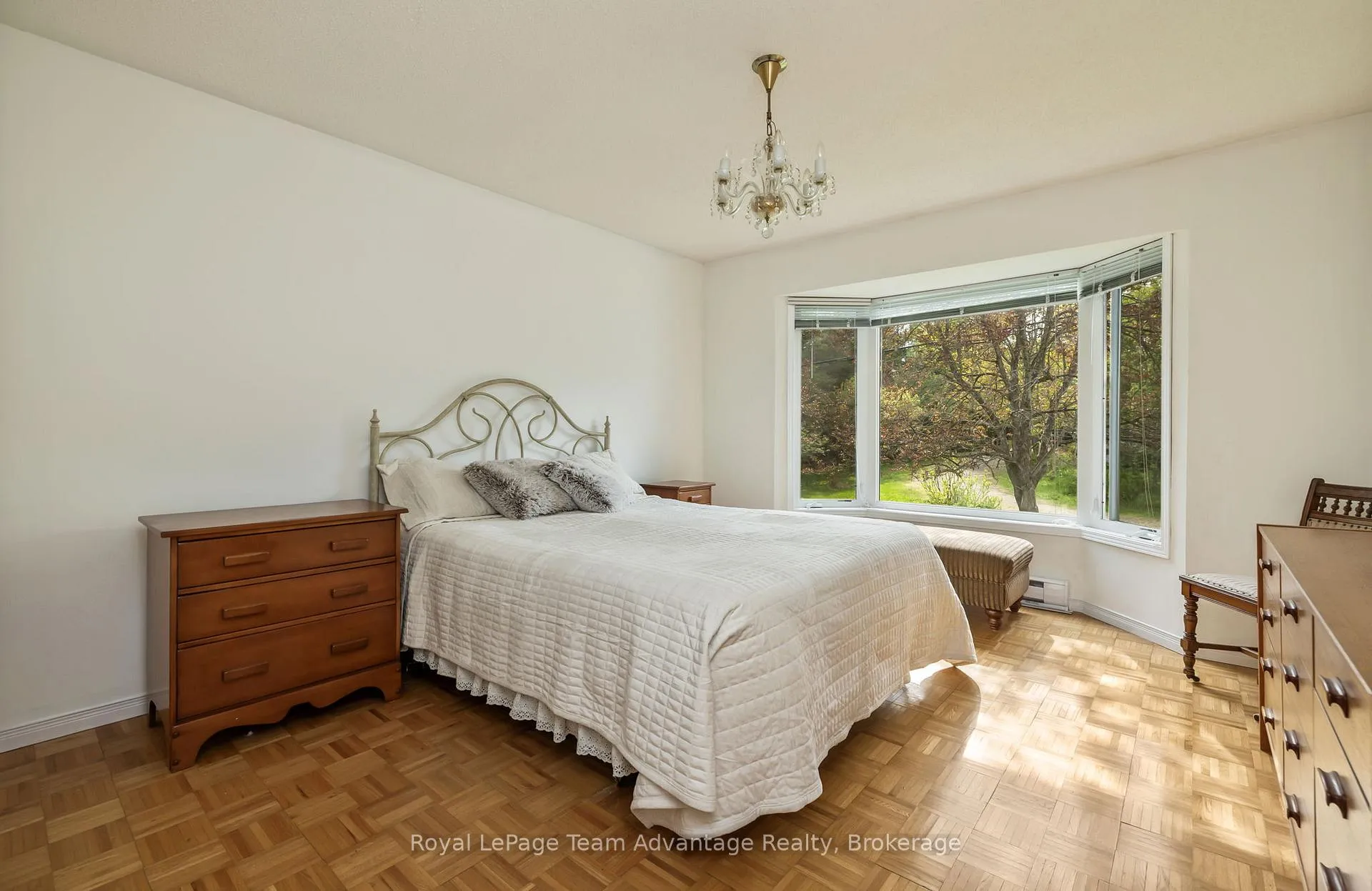 Photo 12 of 22 Silver Birch Circle, McKellar — HOMEH