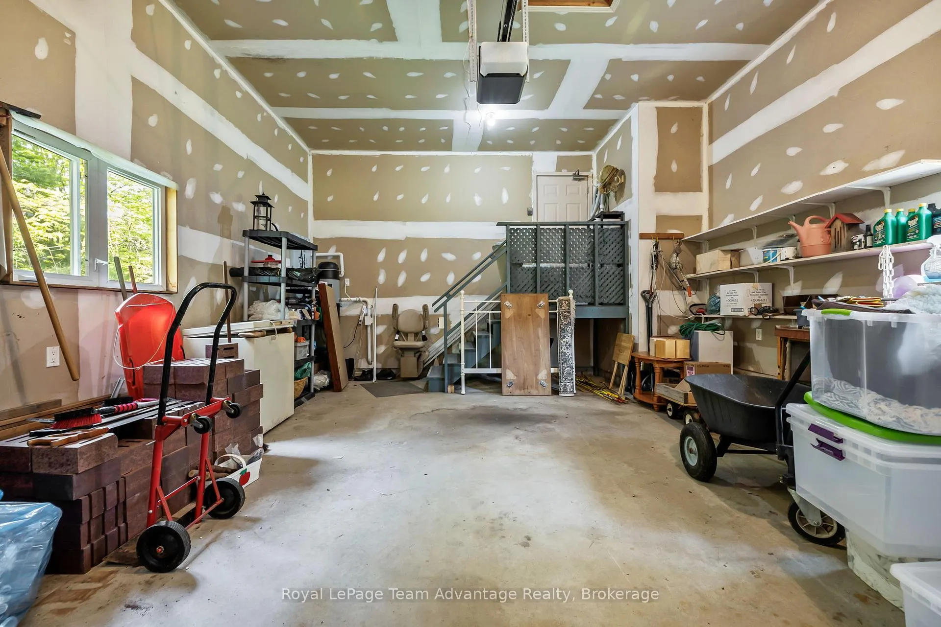 Photo 24 of 22 Silver Birch Circle, McKellar — HOMEH