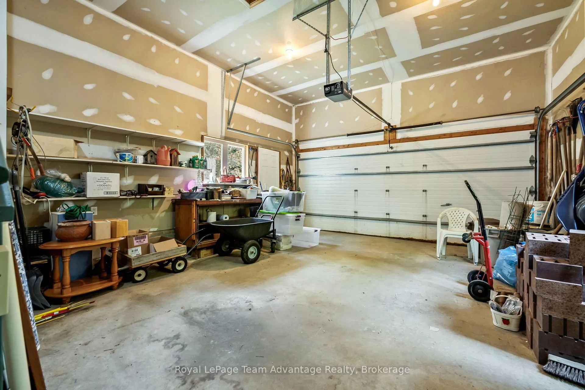 Photo 25 of 22 Silver Birch Circle, McKellar — HOMEH