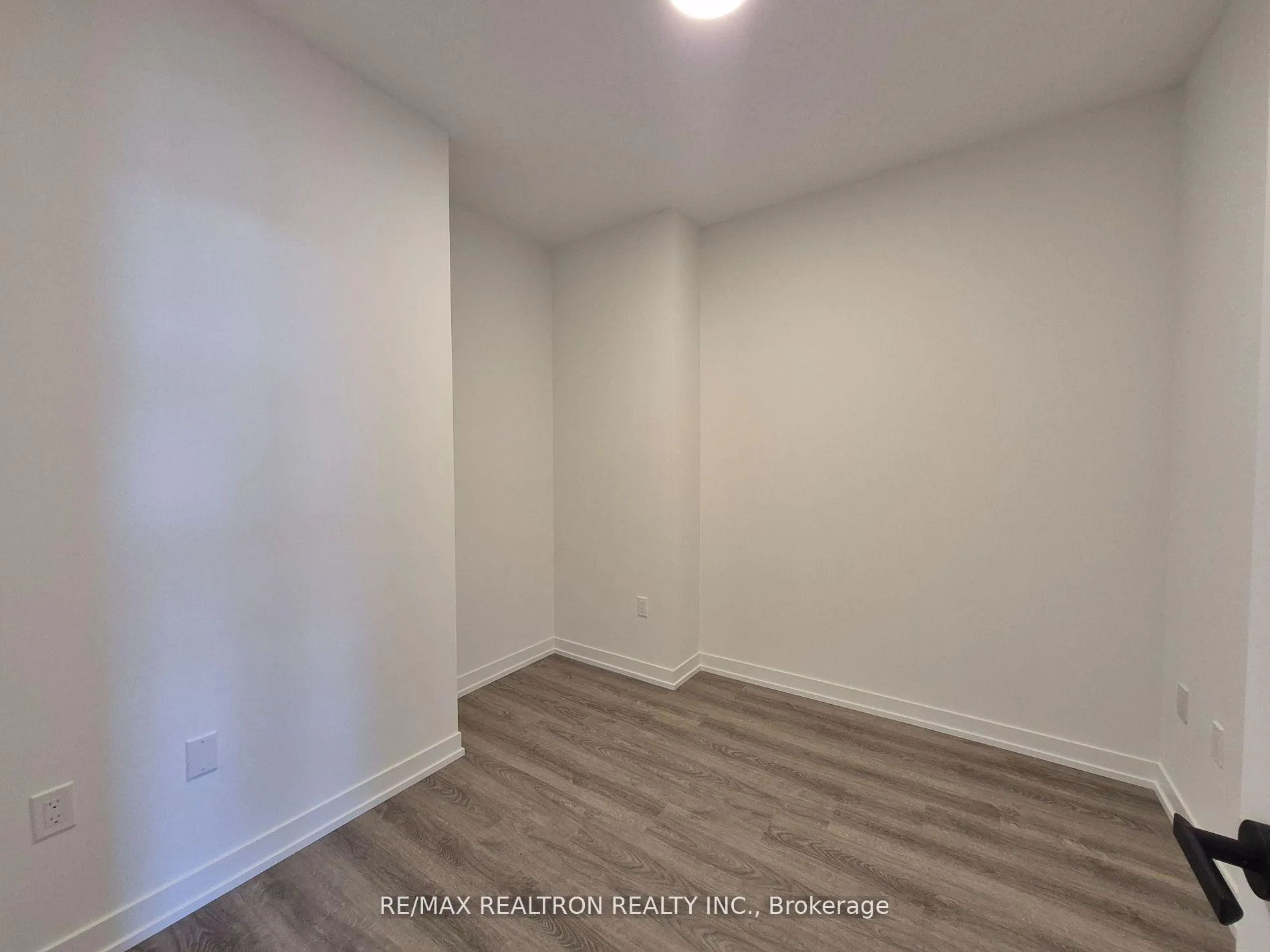 Photo 8 of Unit 4607, 195 Commerce Street, Vaughan, Vaughan Corporate Centre — HOMEH