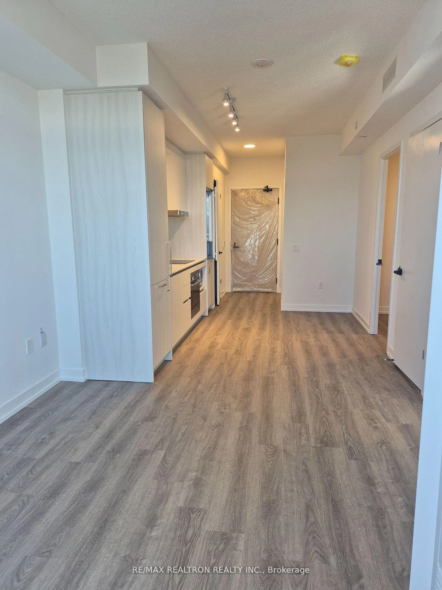 Photo 15 of Unit 4607, 195 Commerce Street, Vaughan, Vaughan Corporate Centre — HOMEH