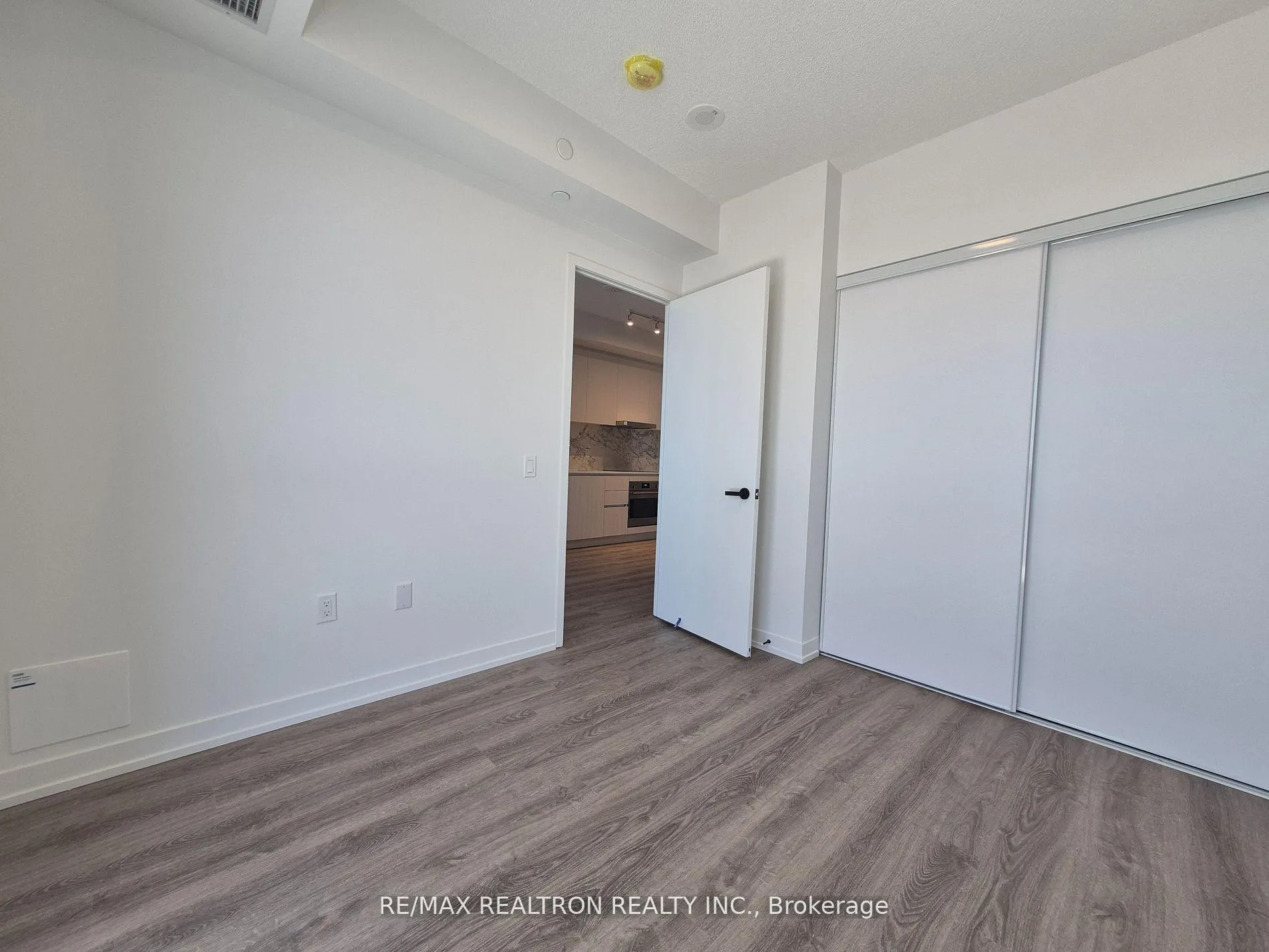 Photo 16 of Unit 4607, 195 Commerce Street, Vaughan, Vaughan Corporate Centre — HOMEH