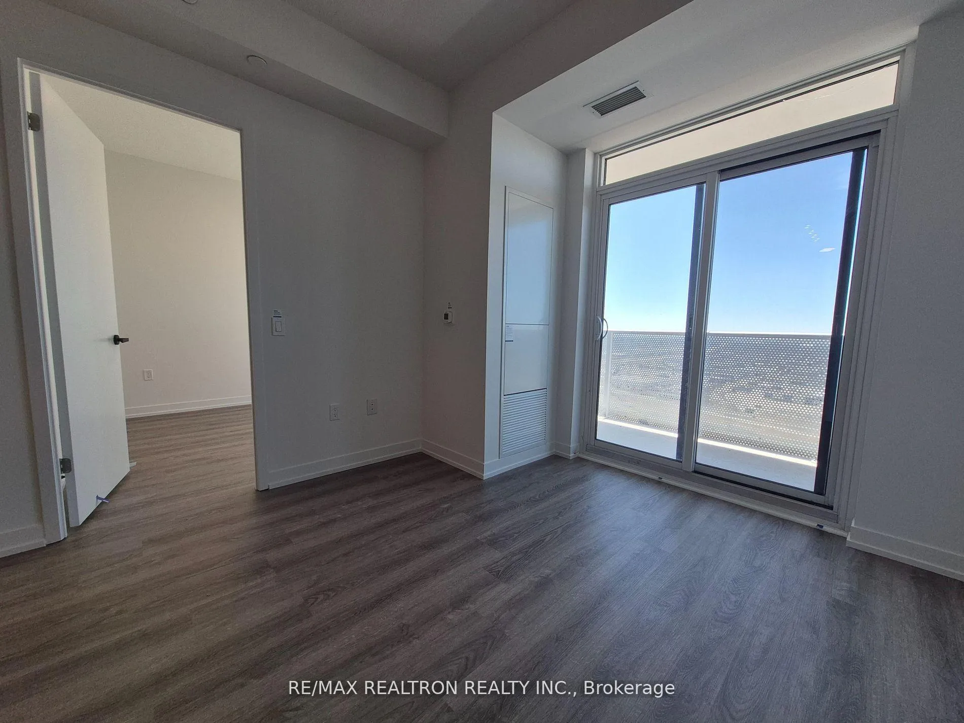 Photo 17 of Unit 4607, 195 Commerce Street, Vaughan, Vaughan Corporate Centre — HOMEH