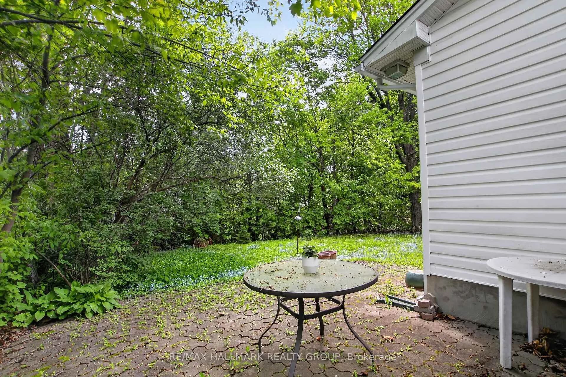 Photo 9 of 41 Parkmount Crescent, Ottawa, Sheahan Estates/Trend Village — HOMEH