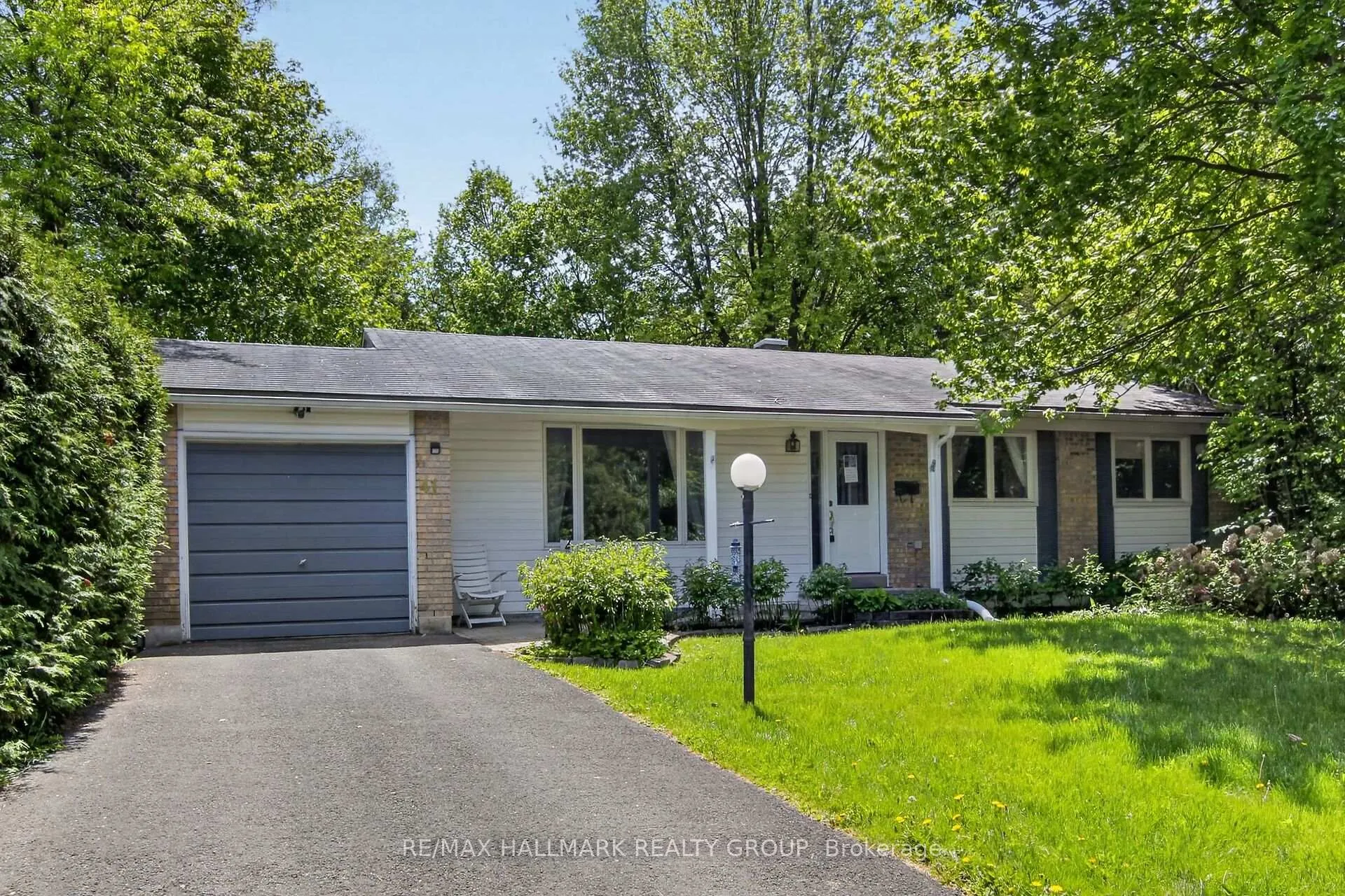Photo 13 of 41 Parkmount Crescent, Ottawa, Sheahan Estates/Trend Village — HOMEH
