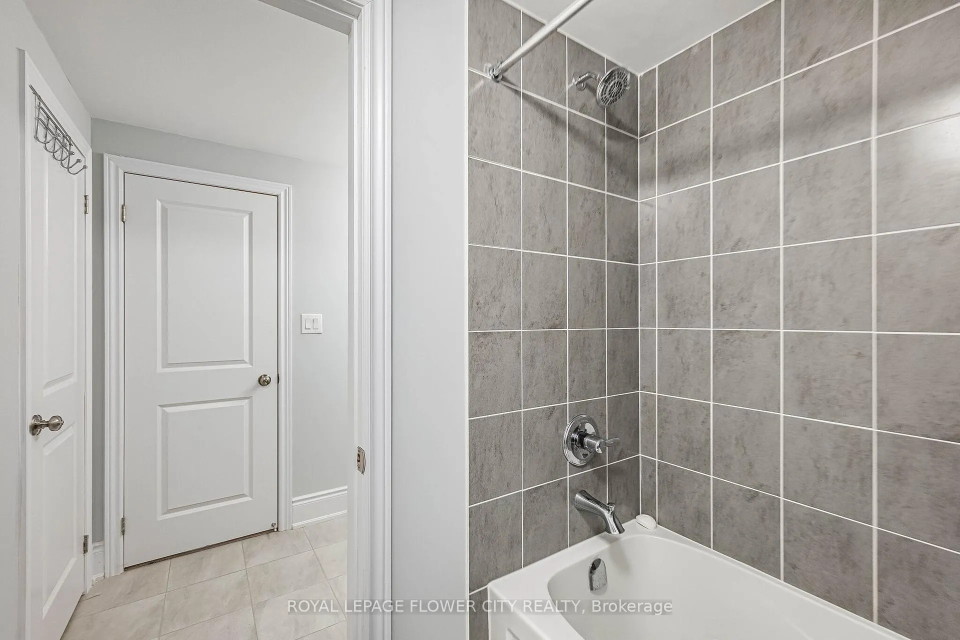 Photo 15 of 14 Richard Oxtoby Road, Caledon, Caledon East — HOMEH