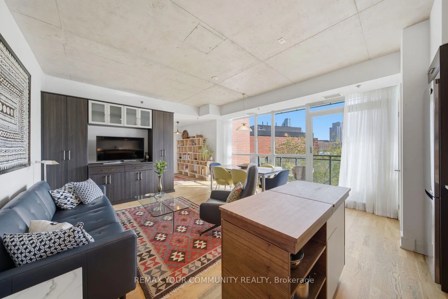 Photo 6 of Unit 309, 90 Trinity Street, Toronto, Moss Park — HOMEH