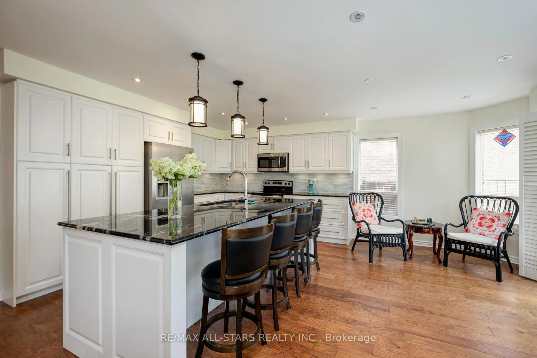 Photo 11 of 179 Drummond Drive, Vaughan, Maple — HOMEH