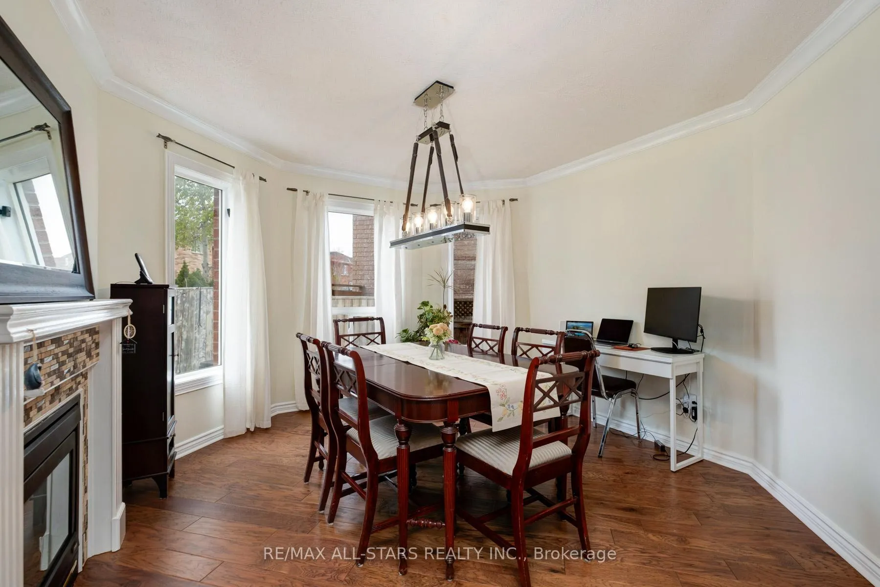 Photo 13 of 179 Drummond Drive, Vaughan, Maple — HOMEH