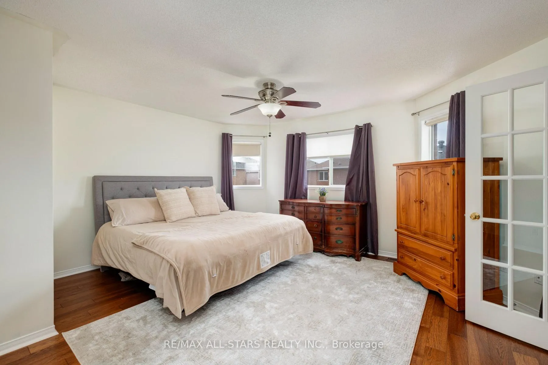 Photo 17 of 179 Drummond Drive, Vaughan, Maple — HOMEH