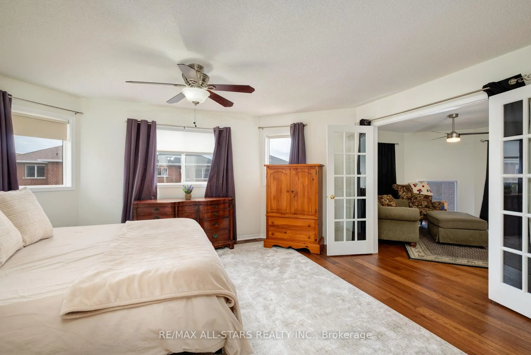 Photo 18 of 179 Drummond Drive, Vaughan, Maple — HOMEH