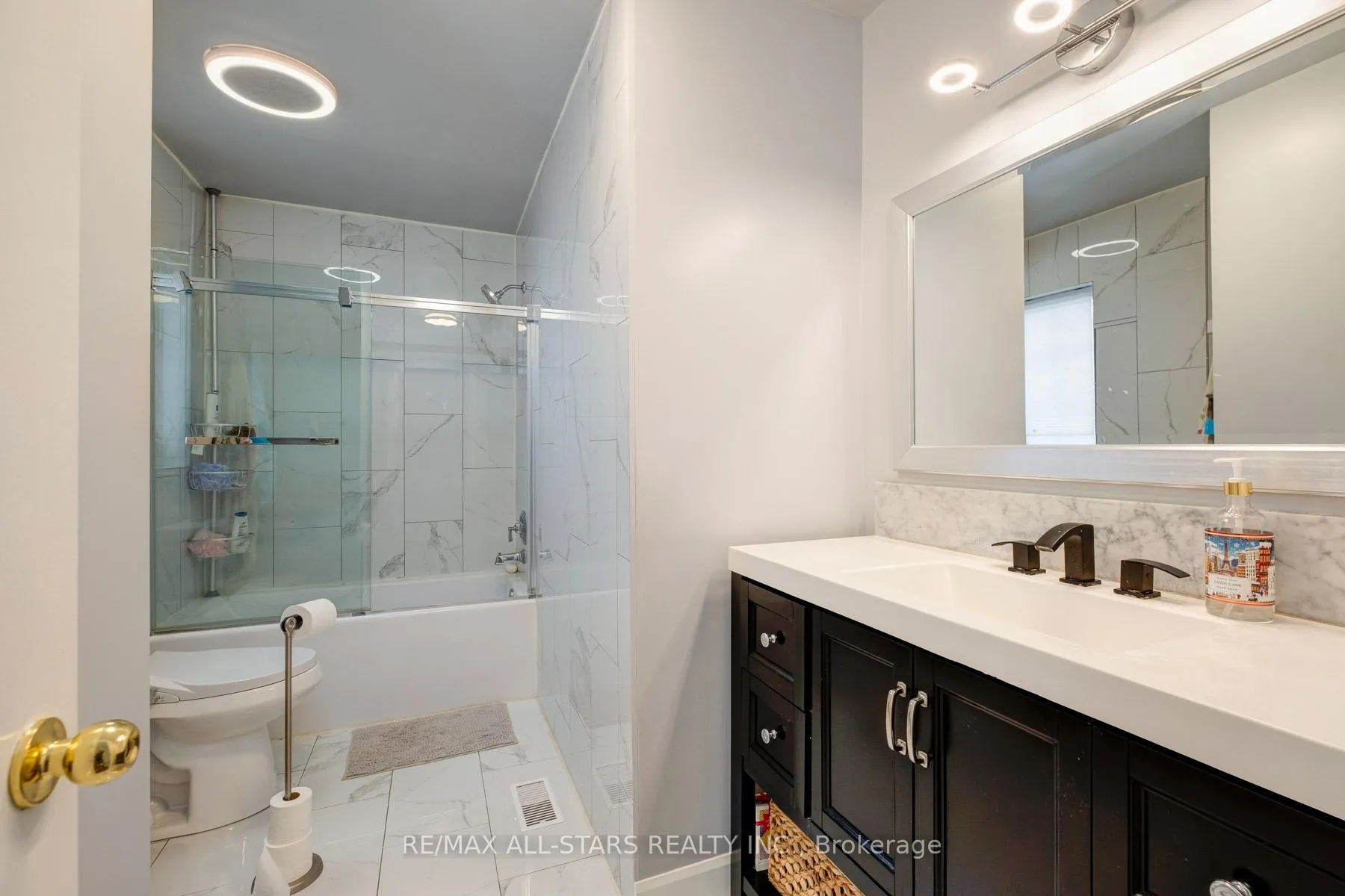 Photo 27 of 179 Drummond Drive, Vaughan, Maple — HOMEH