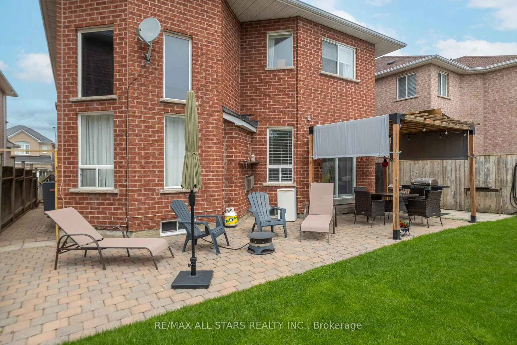 Photo 31 of 179 Drummond Drive, Vaughan, Maple — HOMEH