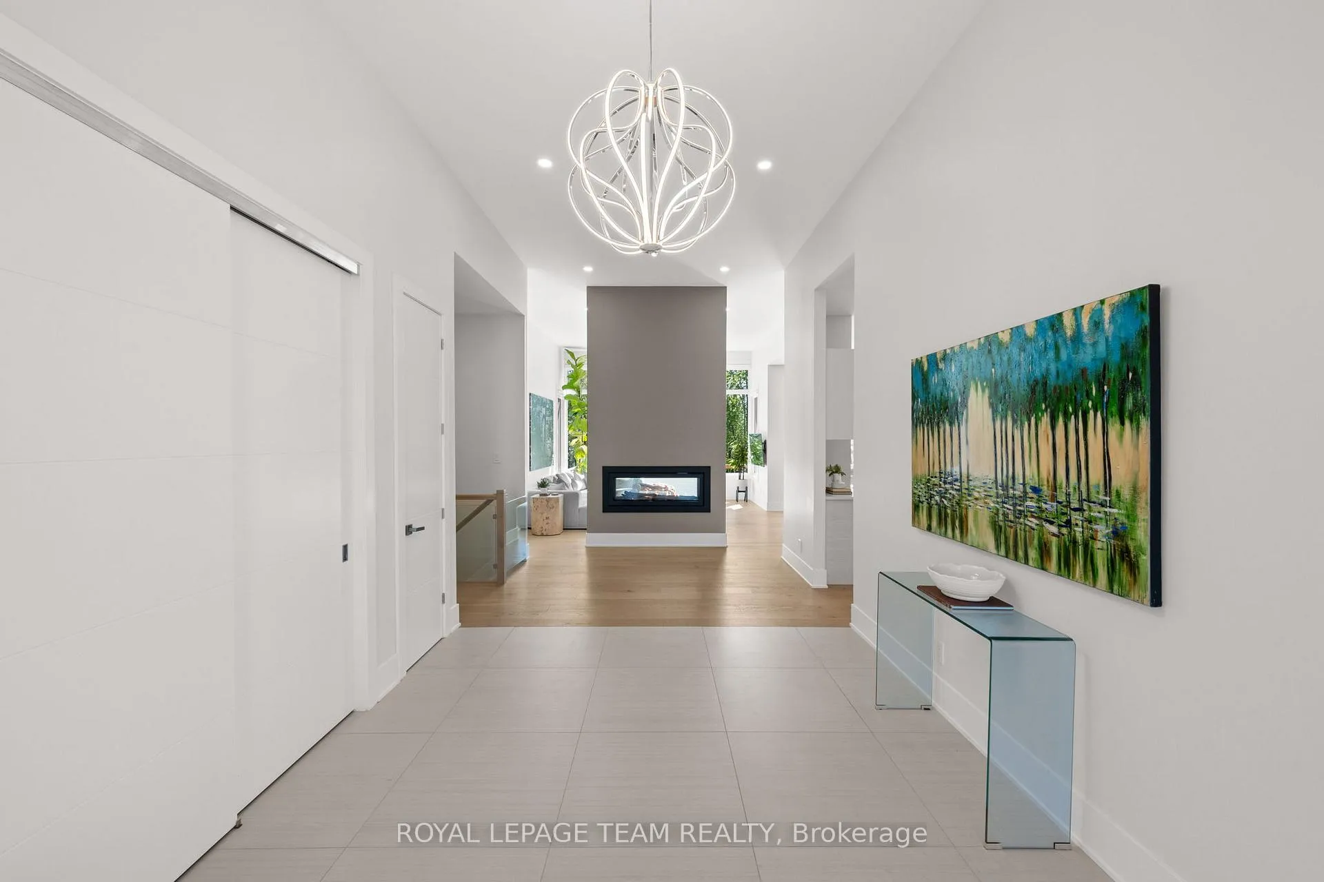 Photo 4 of 205 Summerview Terrace, Ottawa, Greely — HOMEH