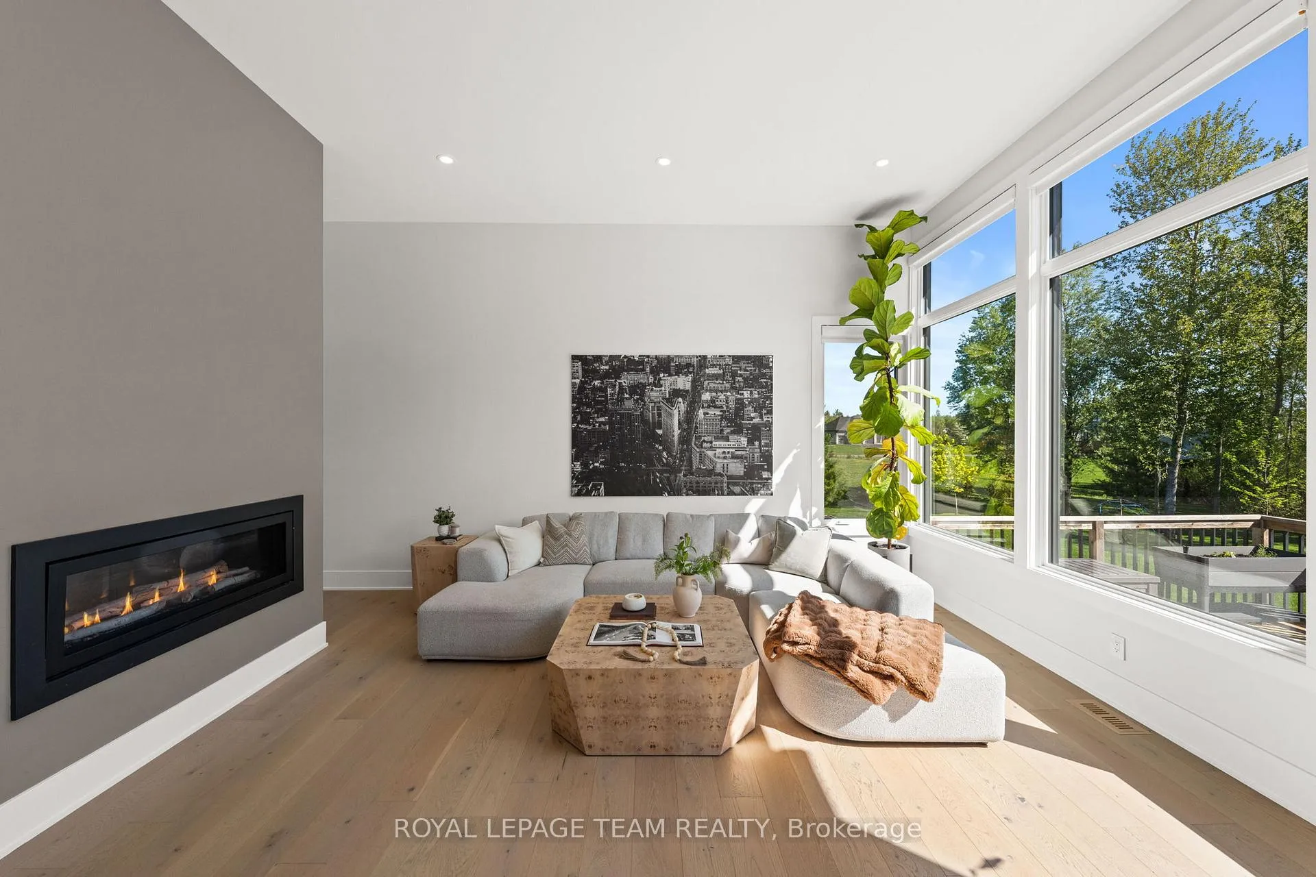 Photo 7 of 205 Summerview Terrace, Ottawa, Greely — HOMEH