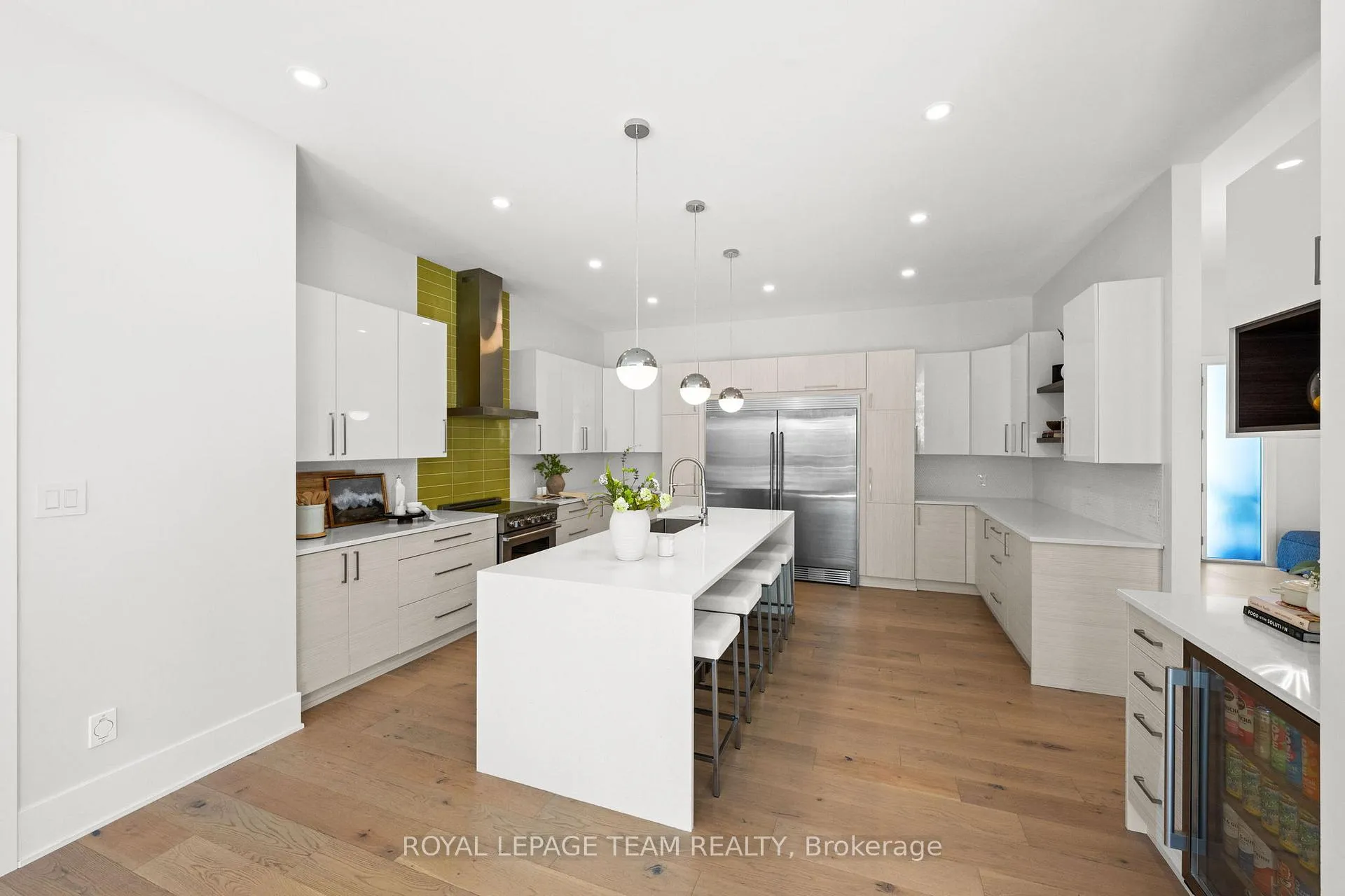 Photo 9 of 205 Summerview Terrace, Ottawa, Greely — HOMEH