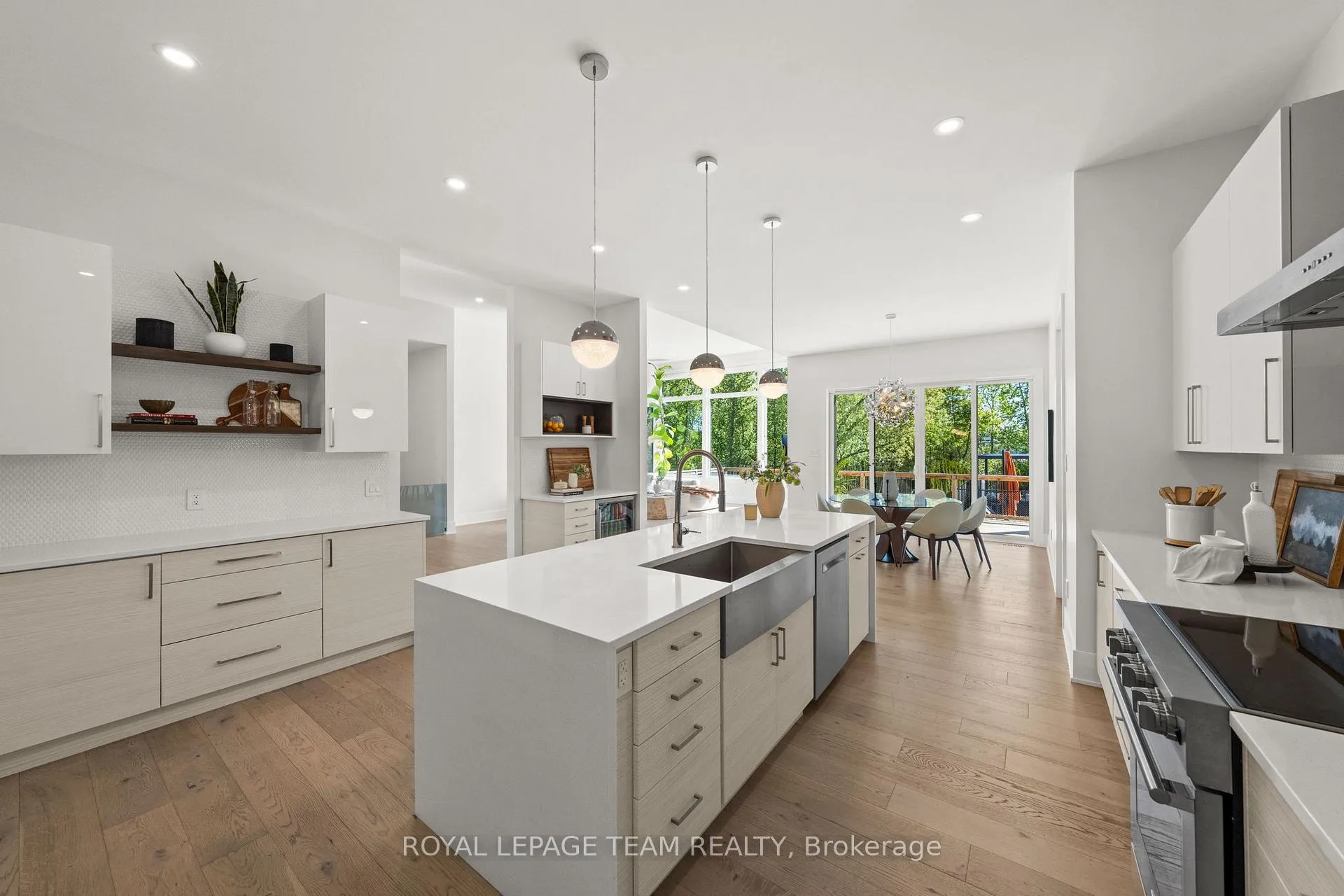 Photo 11 of 205 Summerview Terrace, Ottawa, Greely — HOMEH