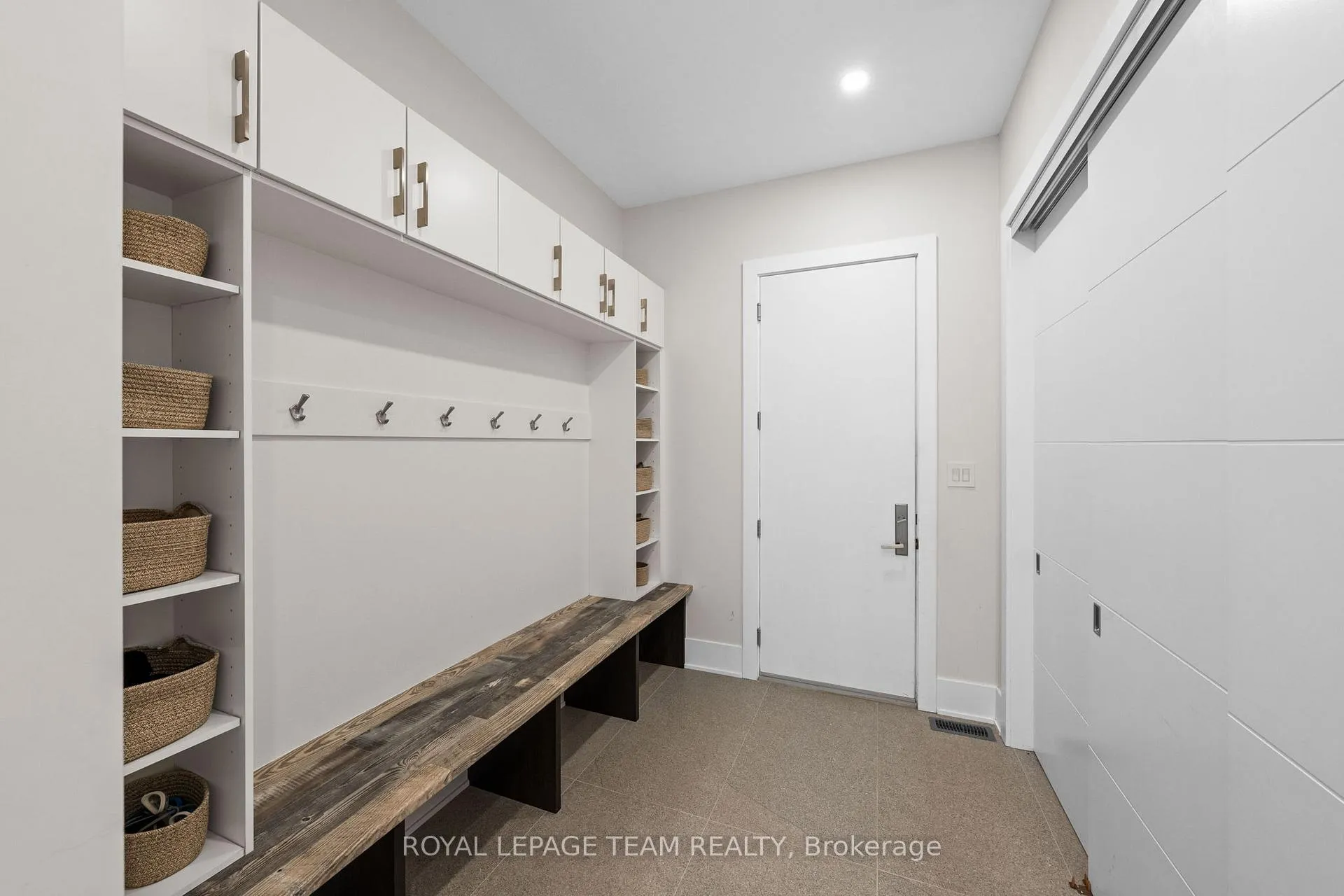 Photo 17 of 205 Summerview Terrace, Ottawa, Greely — HOMEH