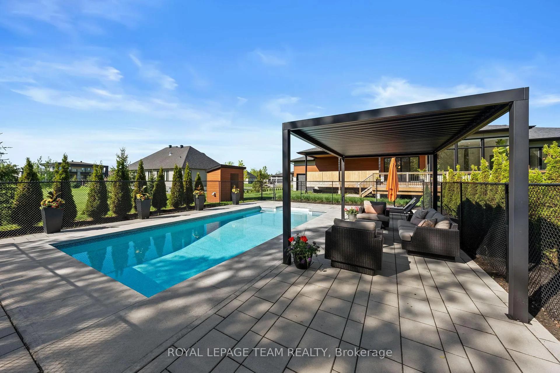 Photo 40 of 205 Summerview Terrace, Ottawa, Greely — HOMEH