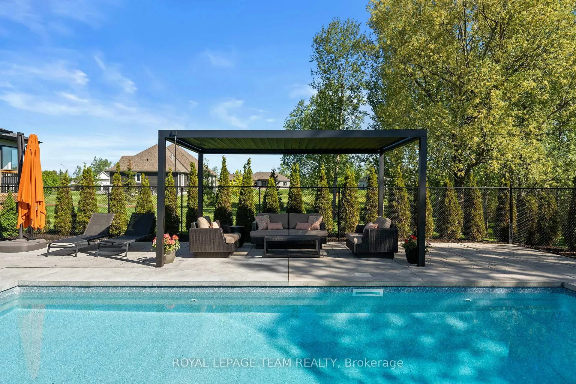Photo 42 of 205 Summerview Terrace, Ottawa, Greely — HOMEH
