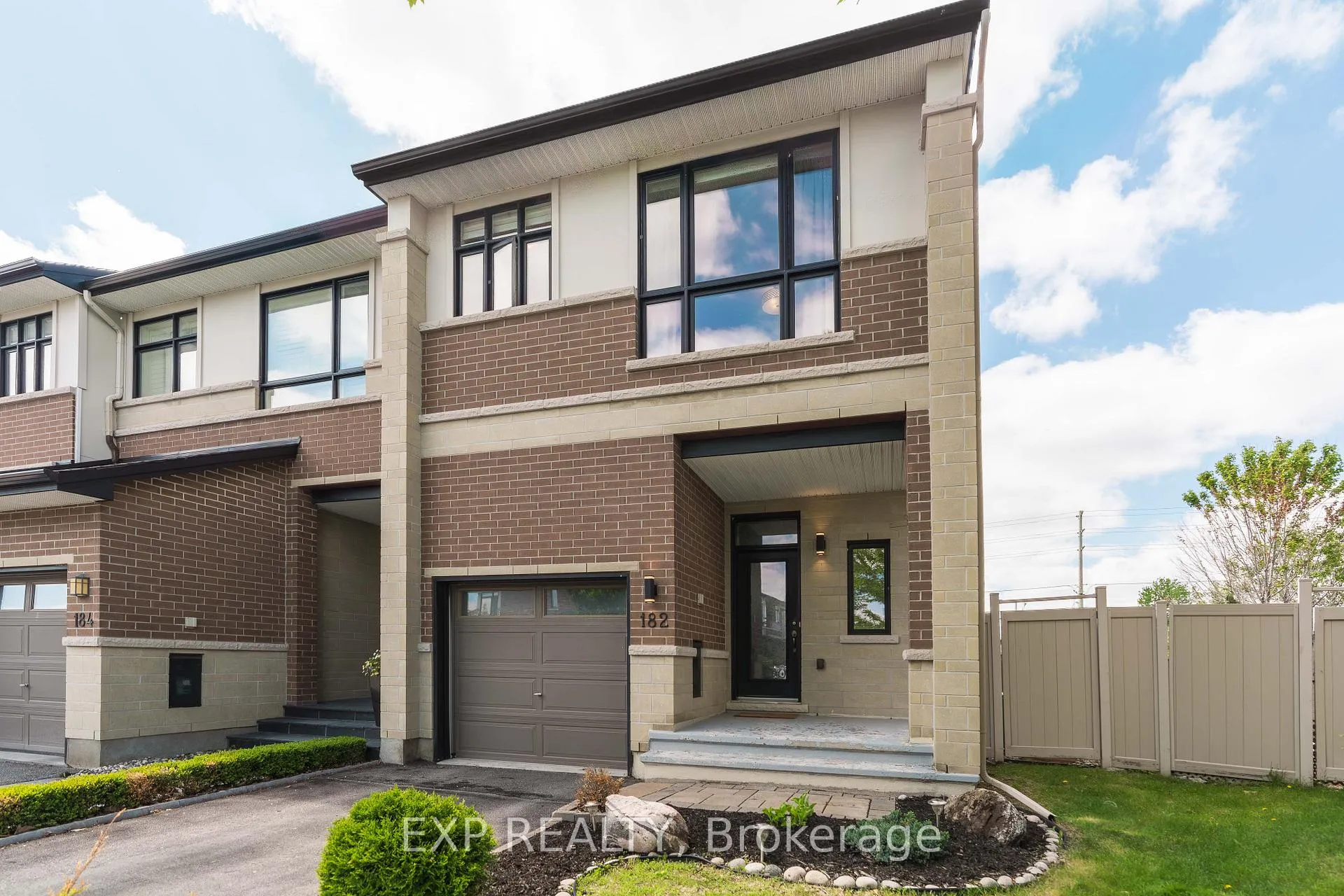 Photo 2 of 182 Mattingly Way, Ottawa, Riverside South/Gloucester Glen — HOMEH