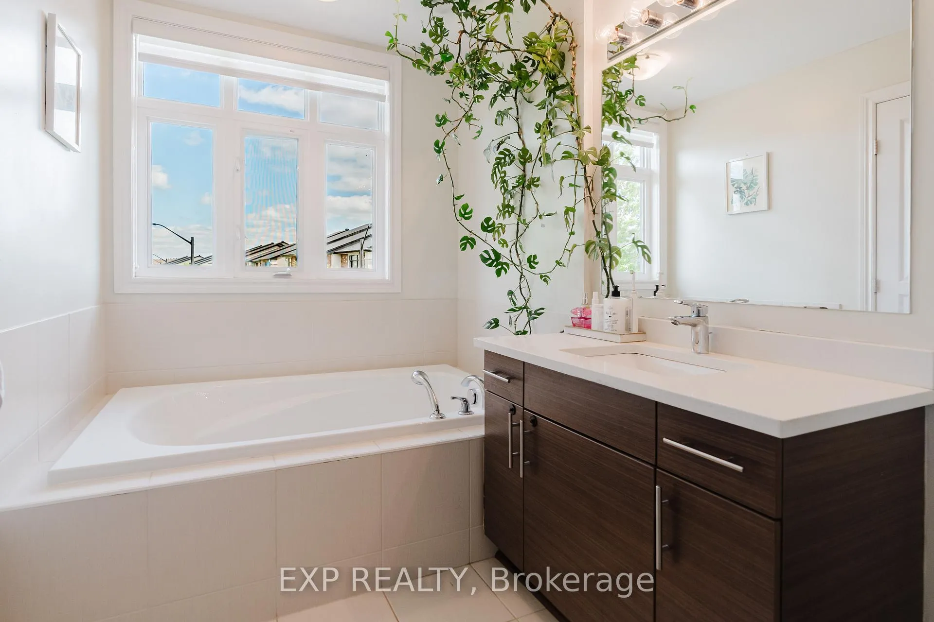 Photo 27 of 182 Mattingly Way, Ottawa, Riverside South/Gloucester Glen — HOMEH