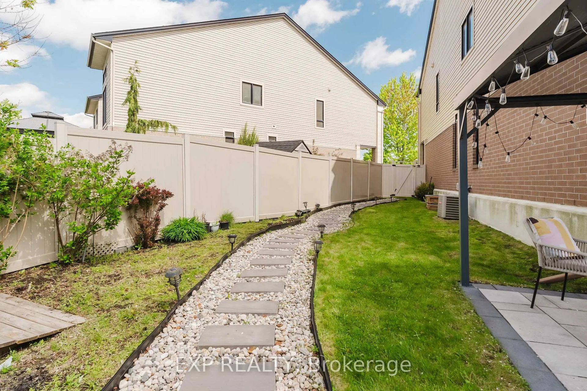 Photo 49 of 182 Mattingly Way, Ottawa, Riverside South/Gloucester Glen — HOMEH