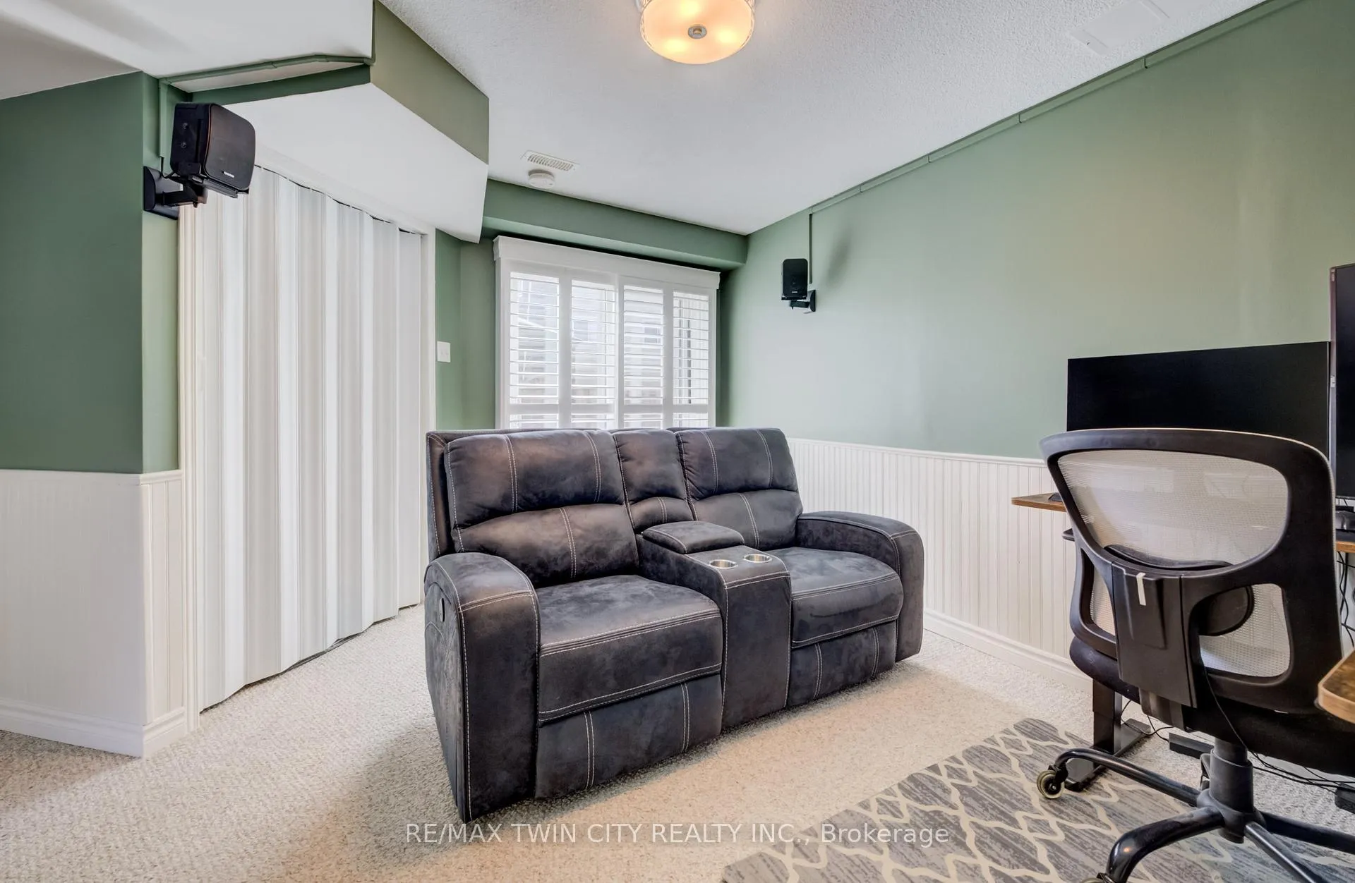 Photo 7 of Unit 11, 60 Elmsdale Drive, Kitchener, Laurentian Hills — HOMEH