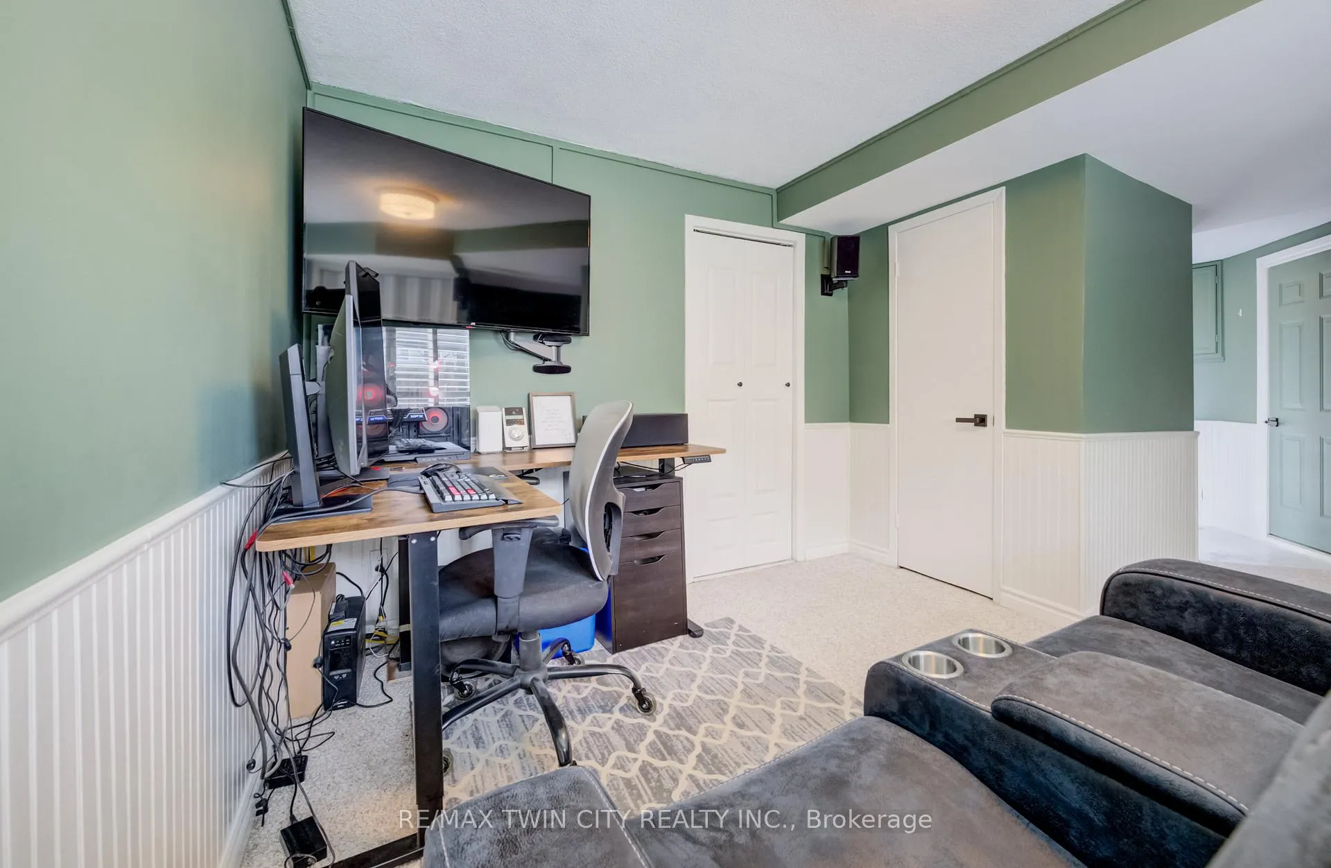 Photo 8 of Unit 11, 60 Elmsdale Drive, Kitchener, Laurentian Hills — HOMEH