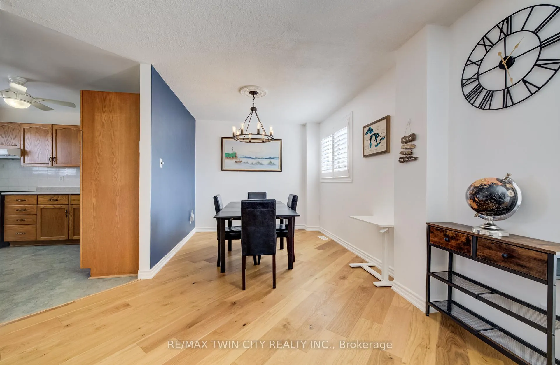 Photo 12 of Unit 11, 60 Elmsdale Drive, Kitchener, Laurentian Hills — HOMEH