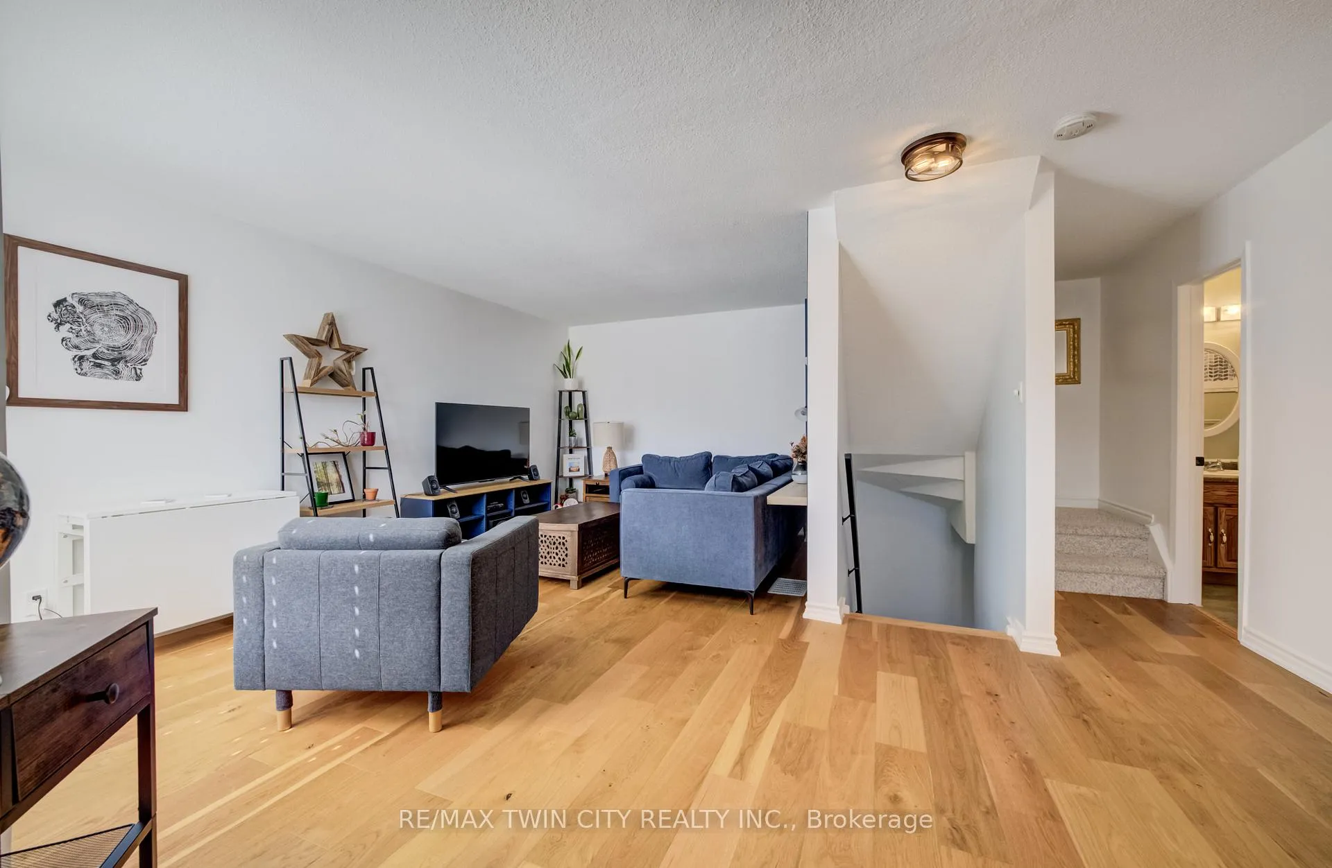 Photo 16 of Unit 11, 60 Elmsdale Drive, Kitchener, Laurentian Hills — HOMEH