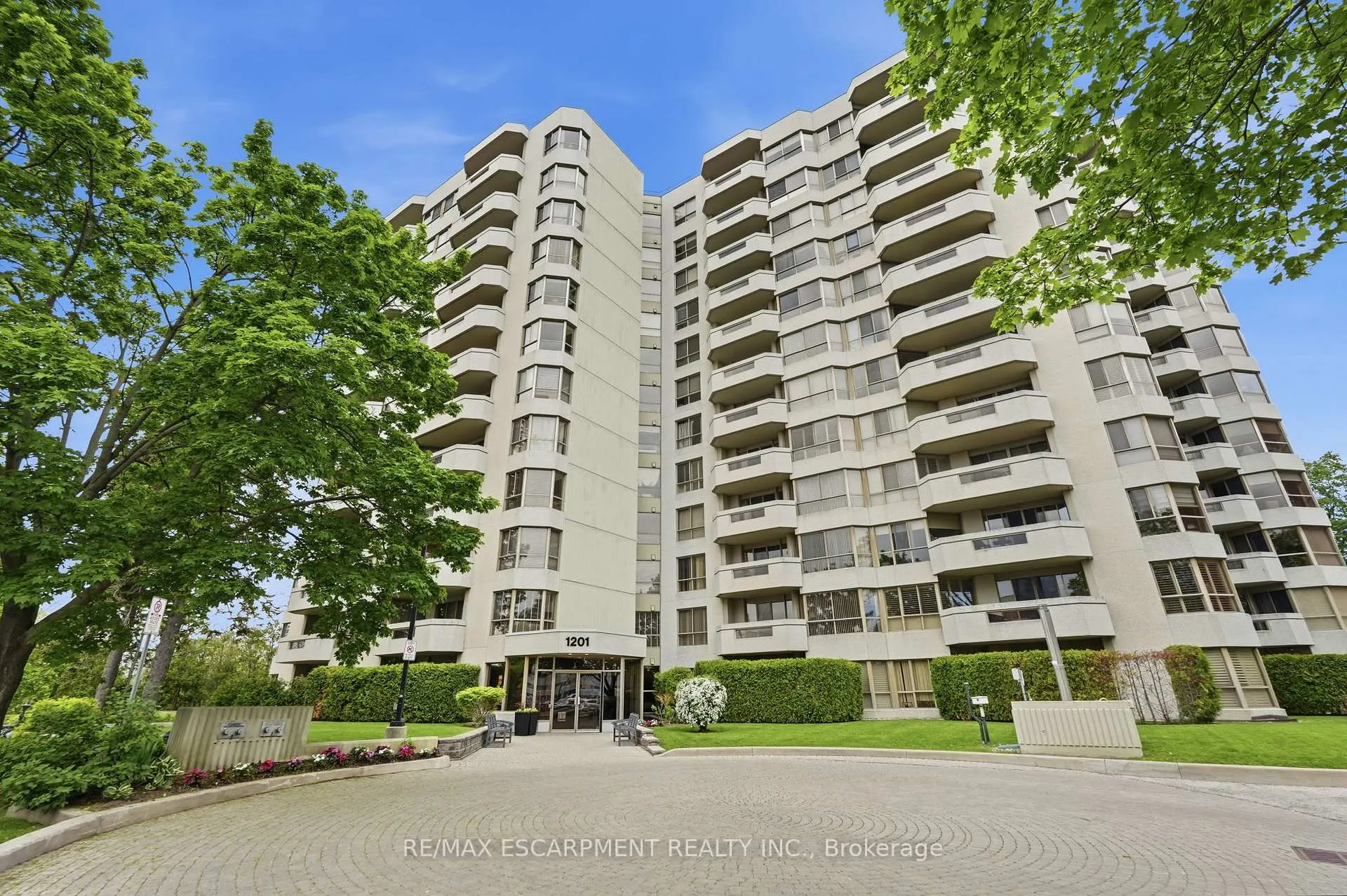 Front of Unit 1003, 1201 North Shore Boulevard E